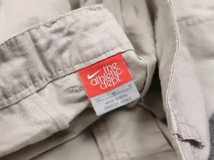 Nike Vintage Nike Cargo Casual Shorts Streetwear Travis Scott Size US 32 / EU 48 - 10 Thumbnail