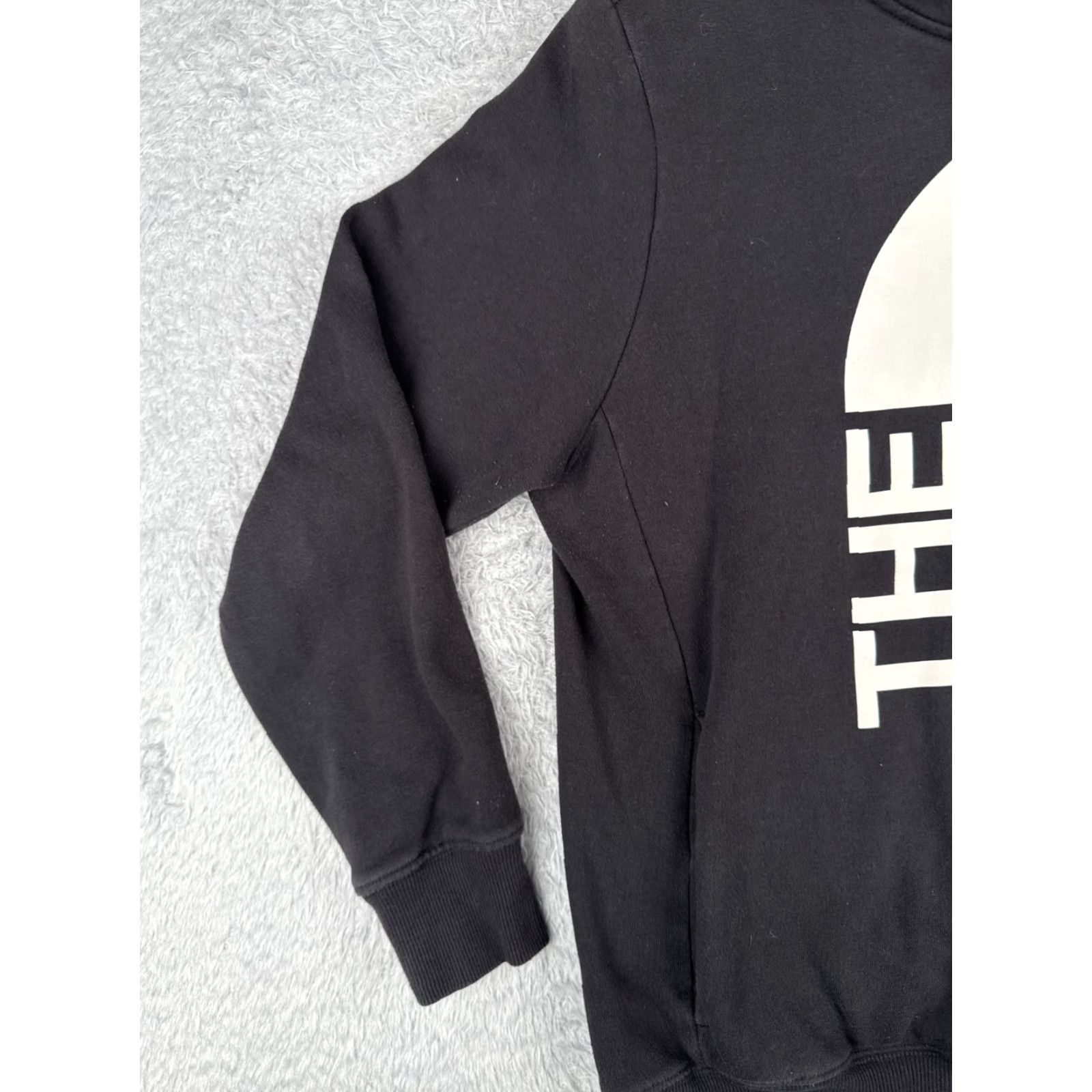 The North Face The North Face Hoodie Womens Large Black Pullover Cotton Blend Fleece Logo Pocket Hooded Sweater Size L / US 10 / IT 46 - 3 Thumbnail