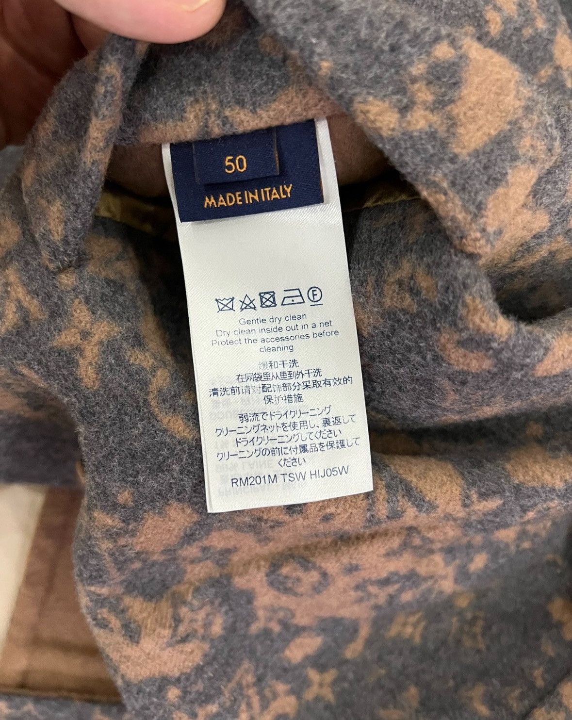 Louis Vuitton Louis Vuitton Brown wool reversible jacket with full-print Size US M / EU 48-50 / 2 - 6 Thumbnail