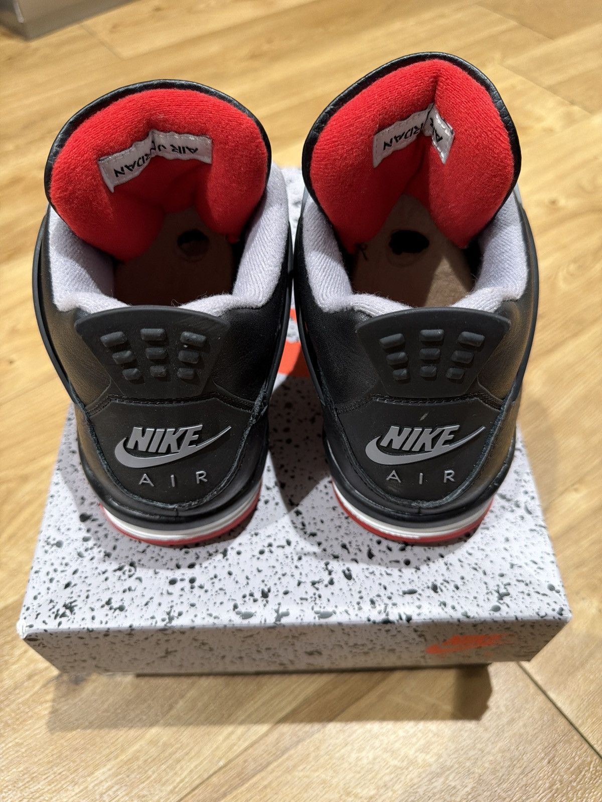 Jordan Brand Air Jordan 4 Retro GS “Bred Reimagined” Size US 7 / EU 40 - 4 Thumbnail