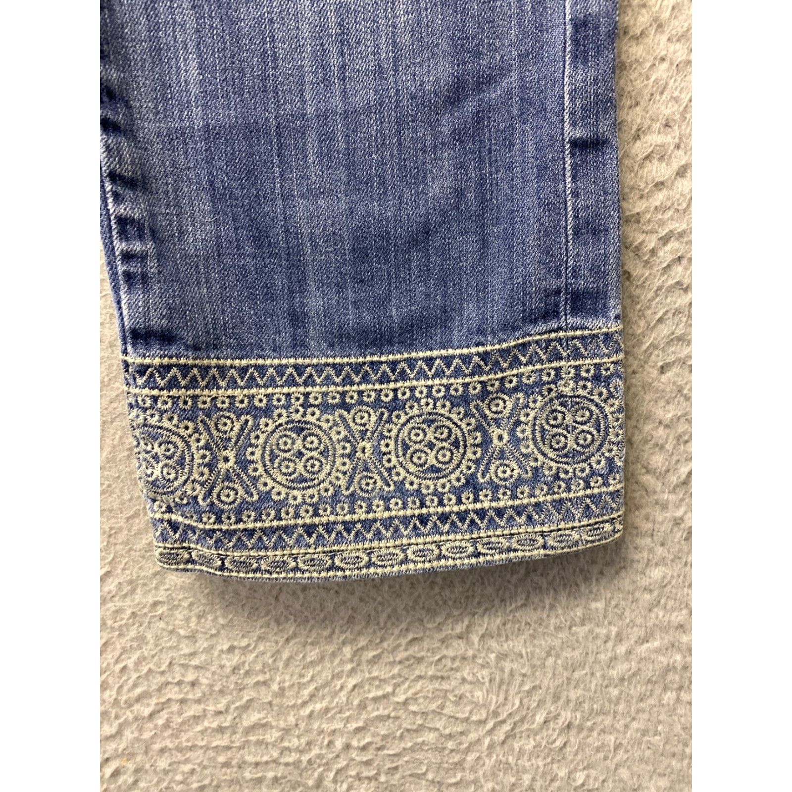 Lucky Brand VINTAGE Lucky Brand Jeans Denim Capri Crop Women Juniors Medium Blue Slim Tapered 23.5 Inseam Size 24" / US 00 / IT 34 - 3 Thumbnail