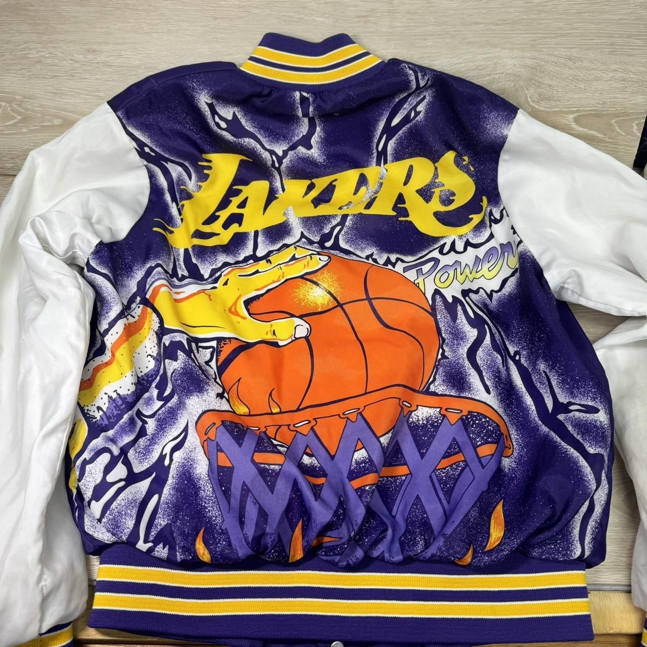Chalk Line Vintage 80s Chalk Line LA Lakers Satin Bomber Snap Medium Size US M / EU 48-50 / 2 - 3 Thumbnail