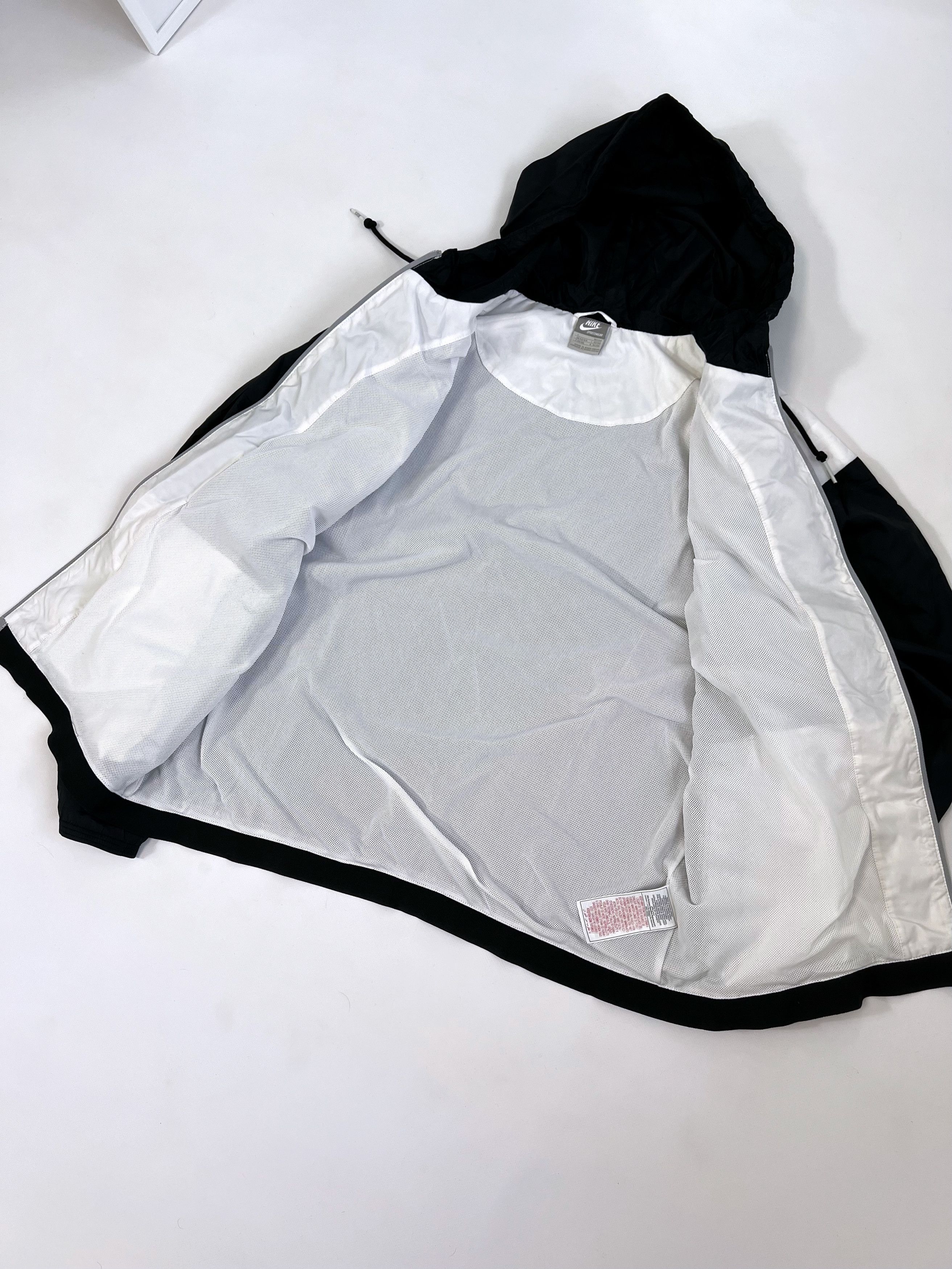 Nike Nike Vintage jacket light, black and white Size US L / EU 52-54 / 3 - 7 Thumbnail