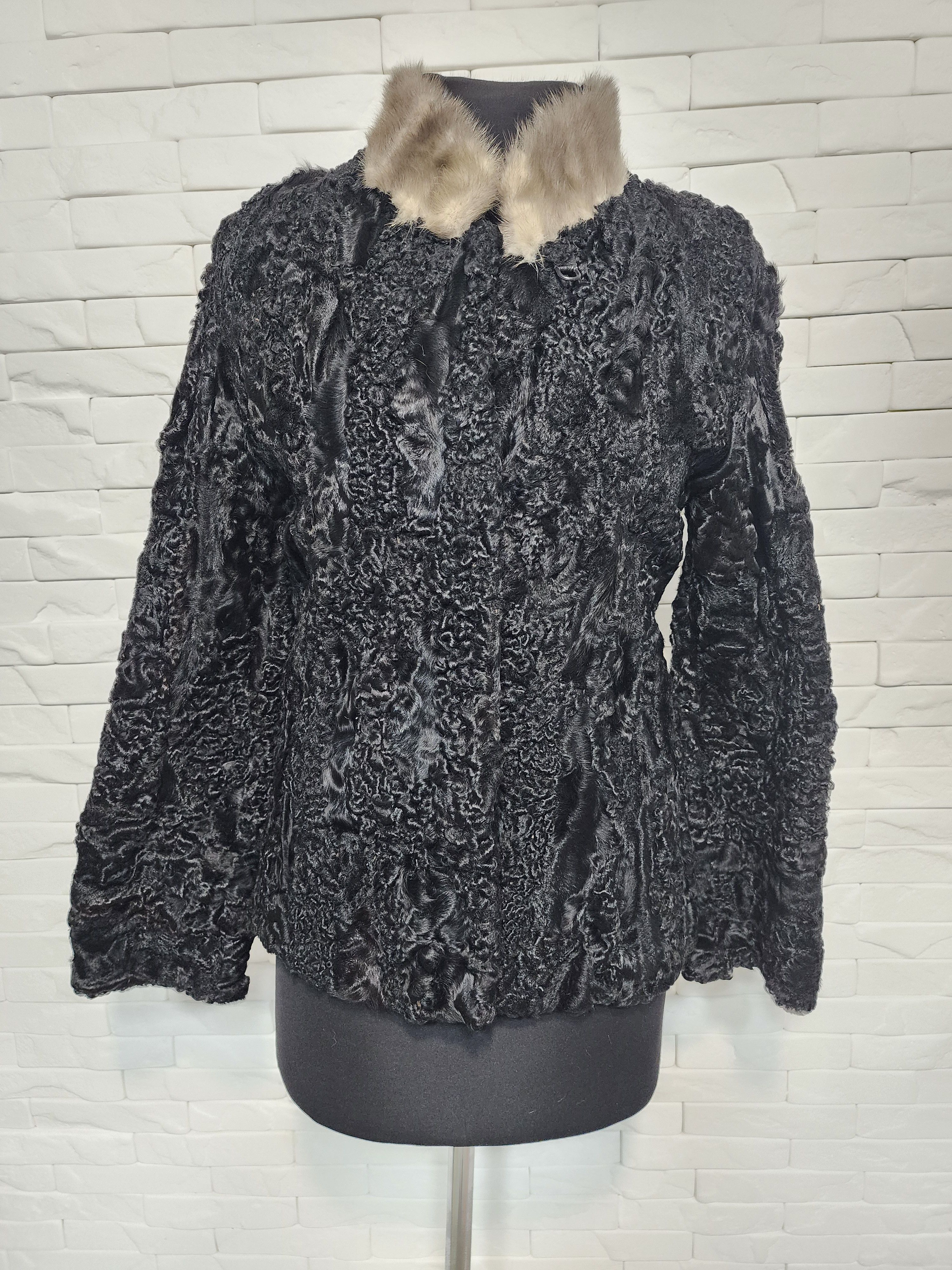 Designer Black Sheep Fur Coat Size M / US 6-8 / IT 42-44 - 1 Thumbnail