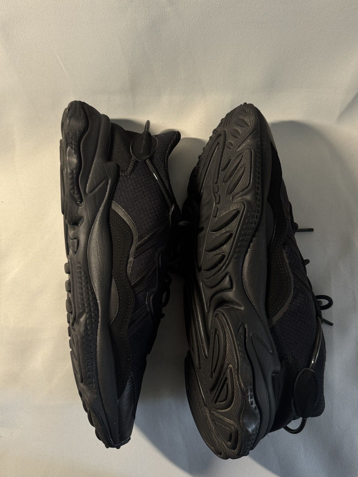 Adidas Adidas Ozweego “Core Black” (FV9665) – Used Size US 11 / EU 44 - 9 Thumbnail