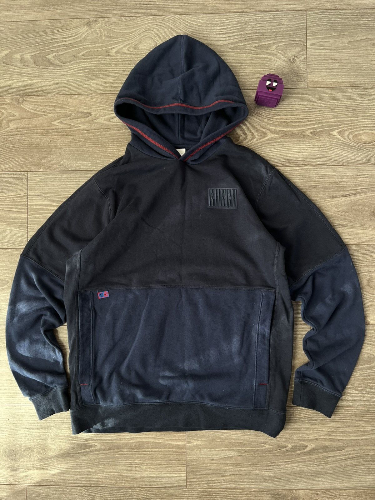 Nike Nike FCB Barca Secret Nylon Zip Pocket New SS Hoodie Size US L / EU 52-54 / 3 - 1 Thumbnail