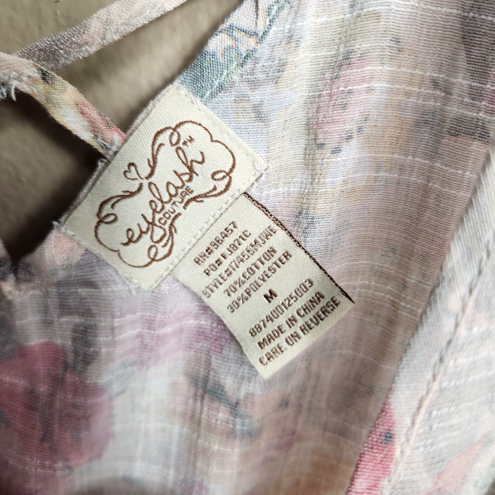 Vintage Eyelash Couture Blouse Women's Sleeveless V-Neck Pink Floral Semi-Sheer Buttonfront Top M Size M / US 6-8 / IT 42-44 - 4 Thumbnail