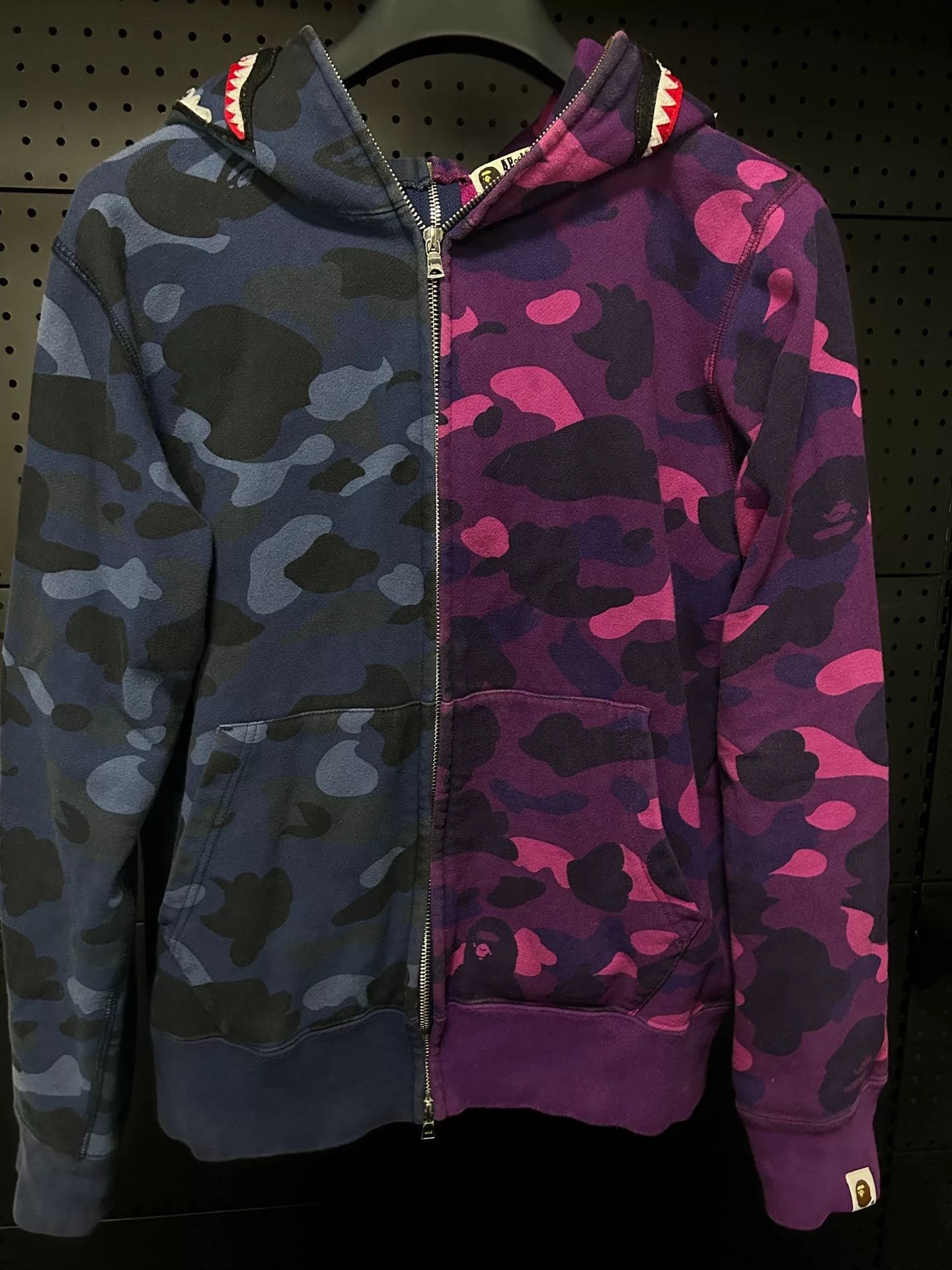 Bape Bape Shark Jacket Blue Purple Size M Size US M / EU 48-50 / 2 - 1 Thumbnail