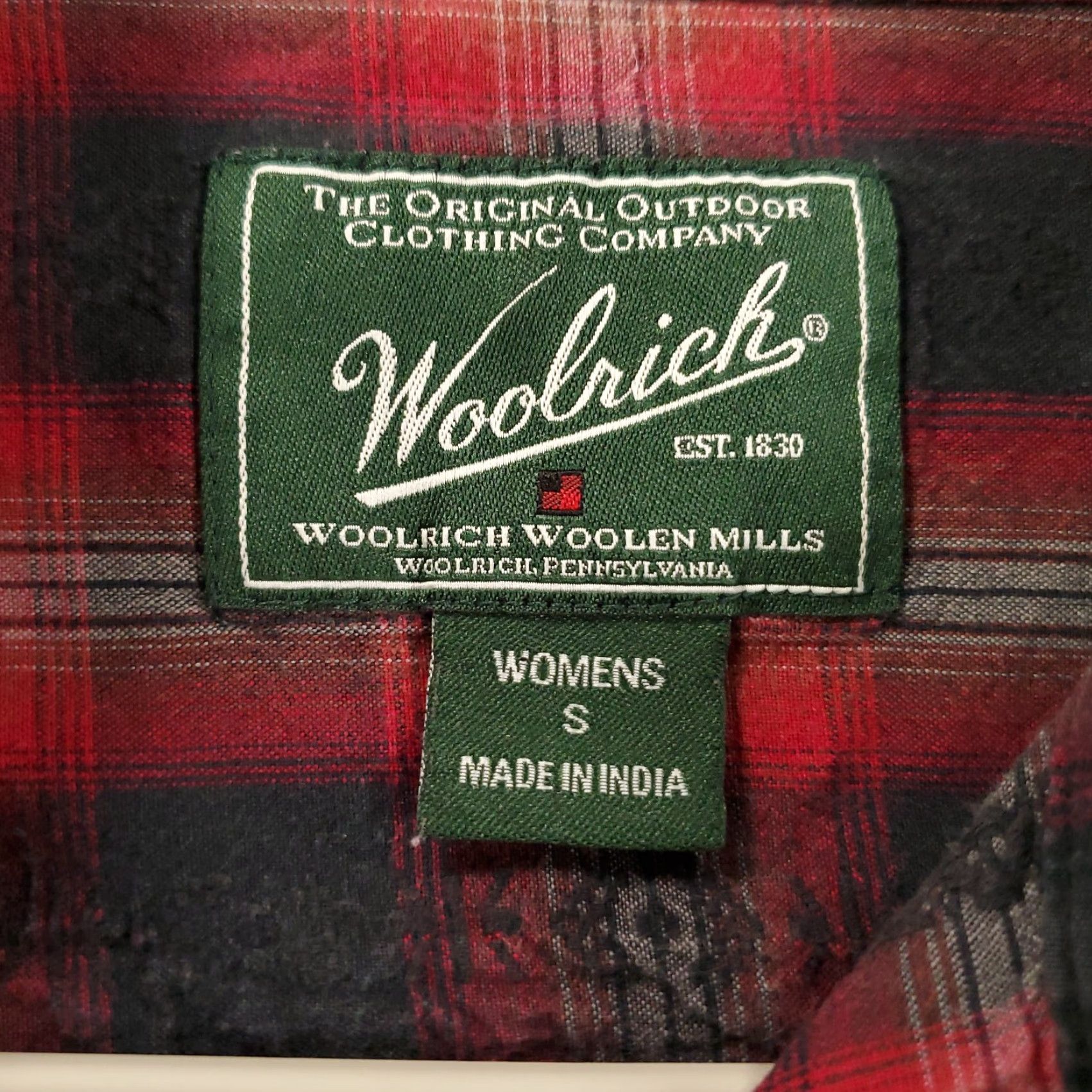 Vintage VINTAGE Woolrich Pearl Snap Shirt Womens Small Plaid Red Black Pockets Long Sleeve Size S / US 4 / IT 40 - 5 Thumbnail