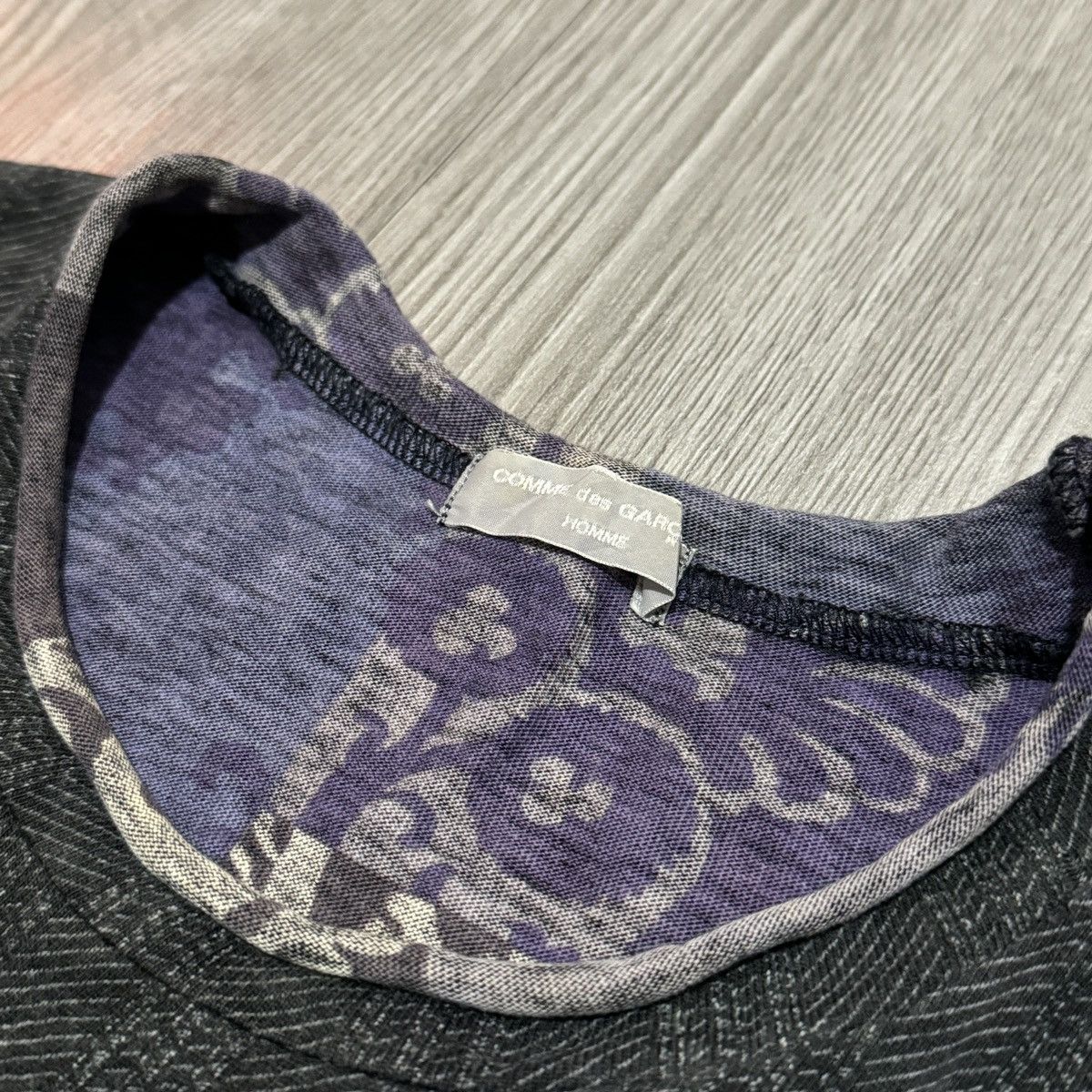 Comme des Garcons Comme Des Garcons Homme Inside Out Ethnic Tshirt Size US M / EU 48-50 / 2 - 3 Thumbnail