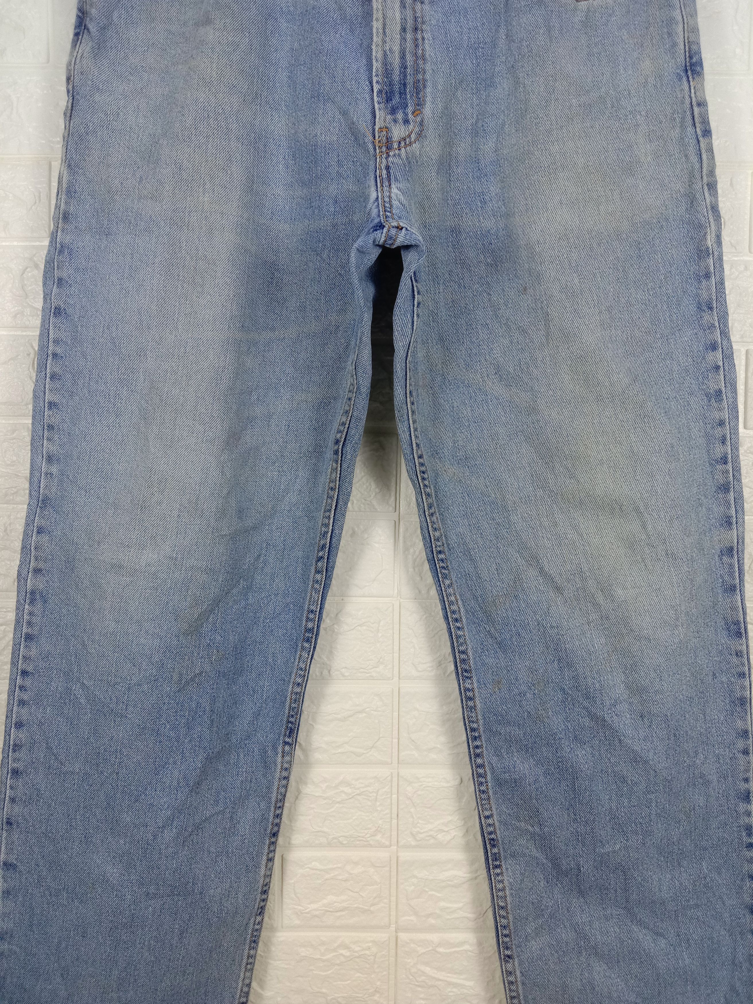 Levi's Vintage Levi's 550 Jeans Light Wash Relaxed Fit Denim Size US 35 - 3 Thumbnail