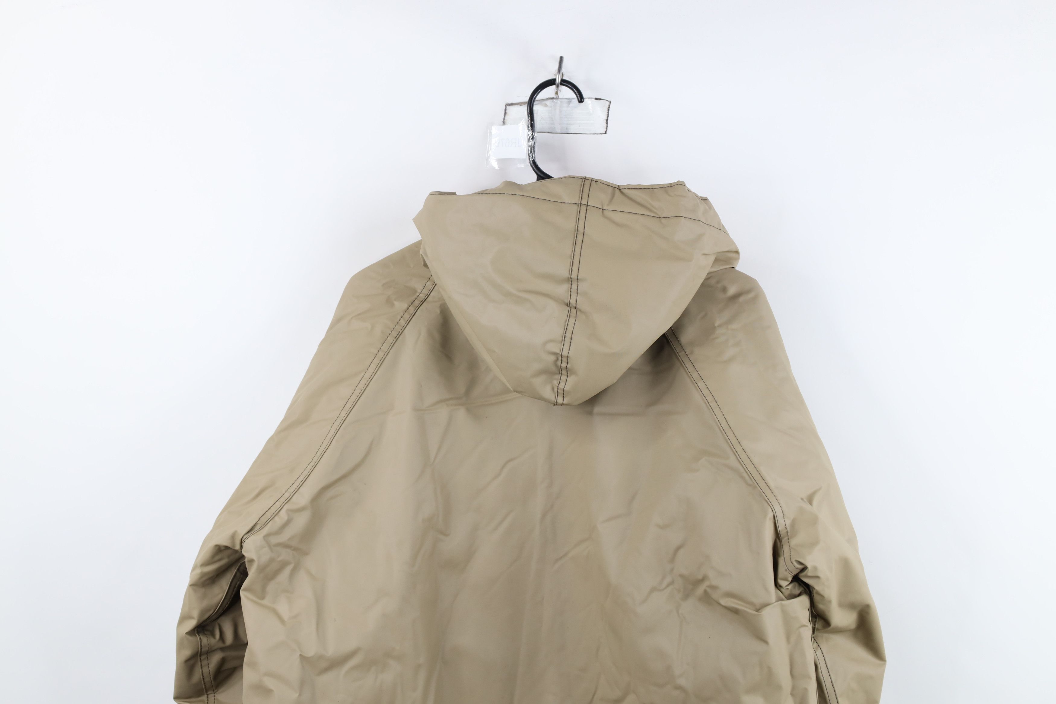 Vintage Vintage 70s Streetwear Waterproof Hooded Parka Jacket Size US L / EU 52-54 / 3 - 16 Thumbnail