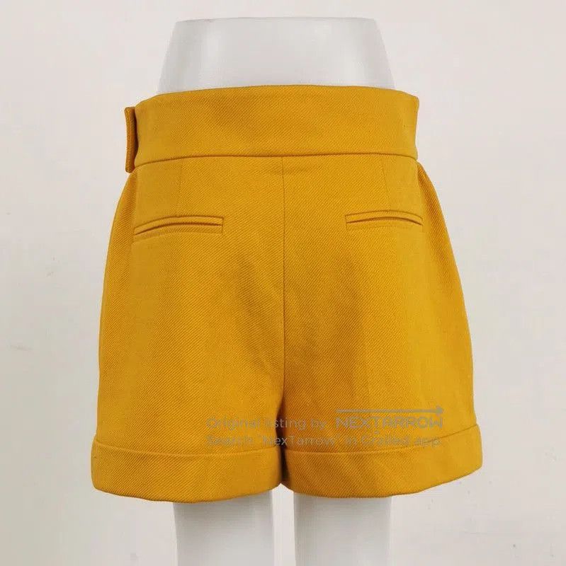 Louis Vuitton Louis Vuitton Cotton Yellow Shorts Size 42. Size US 42 / EU 58 - 2 Thumbnail