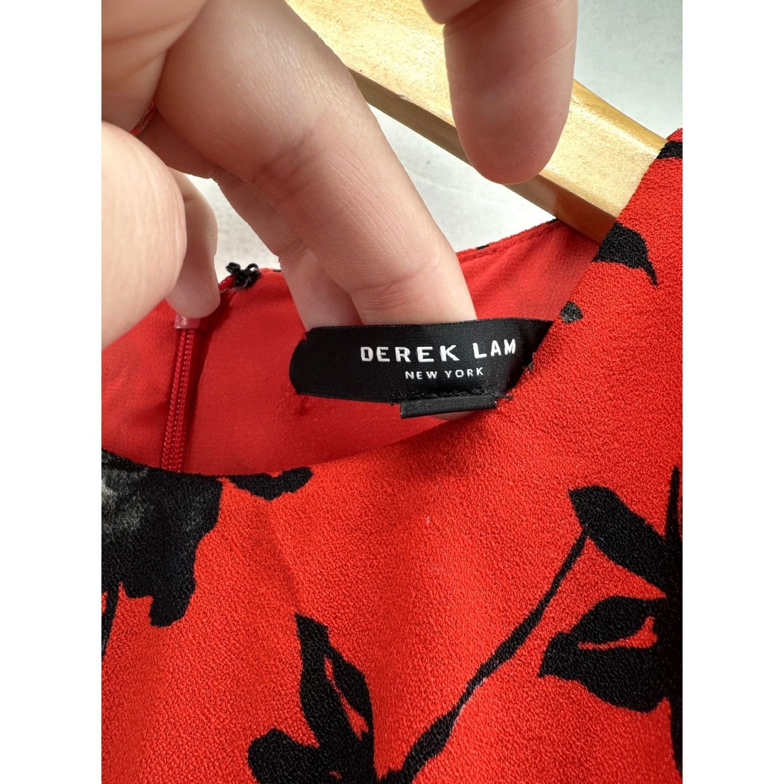 Vintage Derek Lam Dress Womens Medium Red Floral Puff Sleeve Maxi Lined Fit & Flare Navy Back Zip Crew Neck Size M / US 6-8 / IT 42-44 - 6 Thumbnail