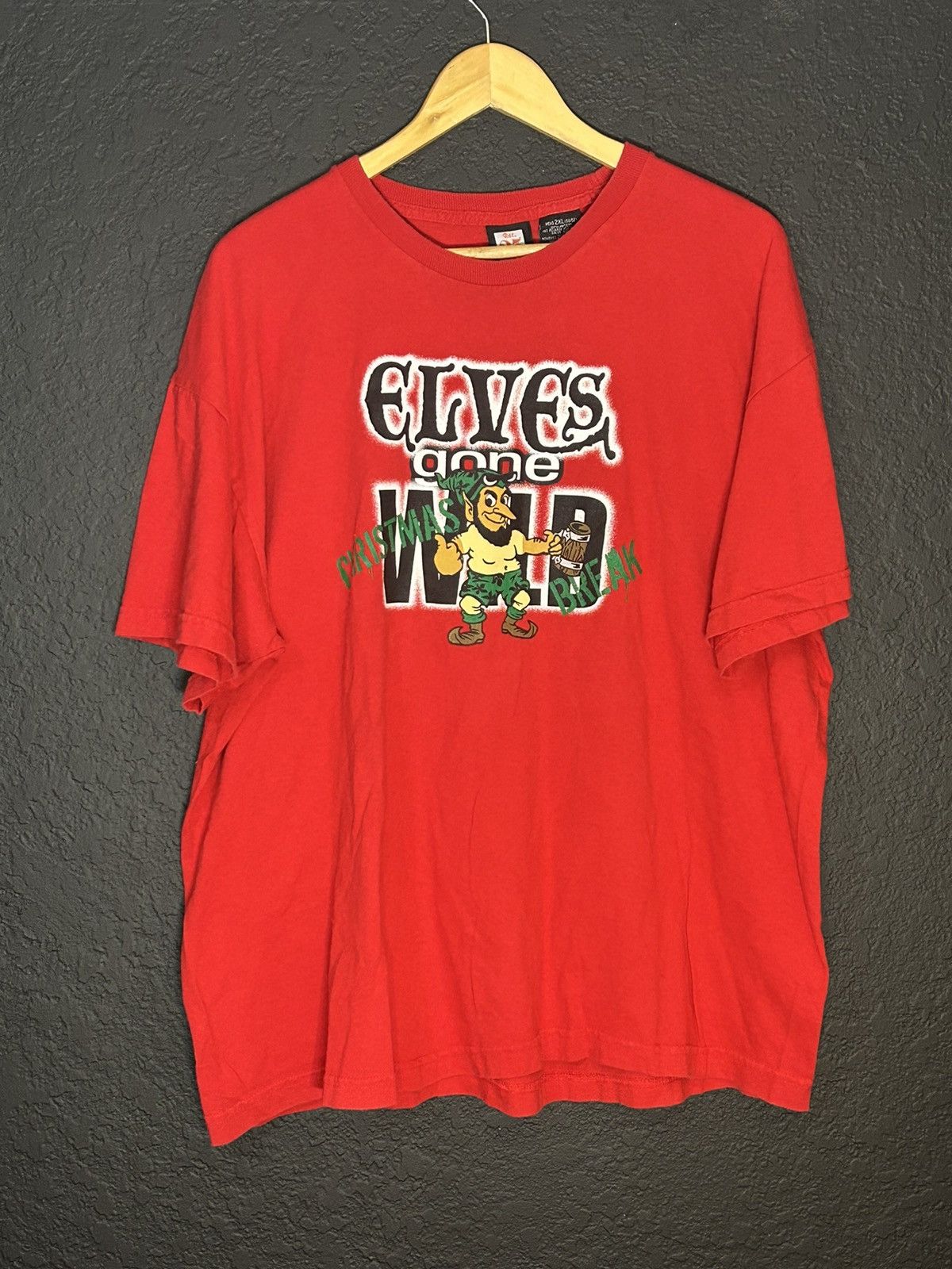 Vintage Vintage Elves Gone Wild Beer T Shirt Size US XXL / EU 58 / 5 - 1 Thumbnail