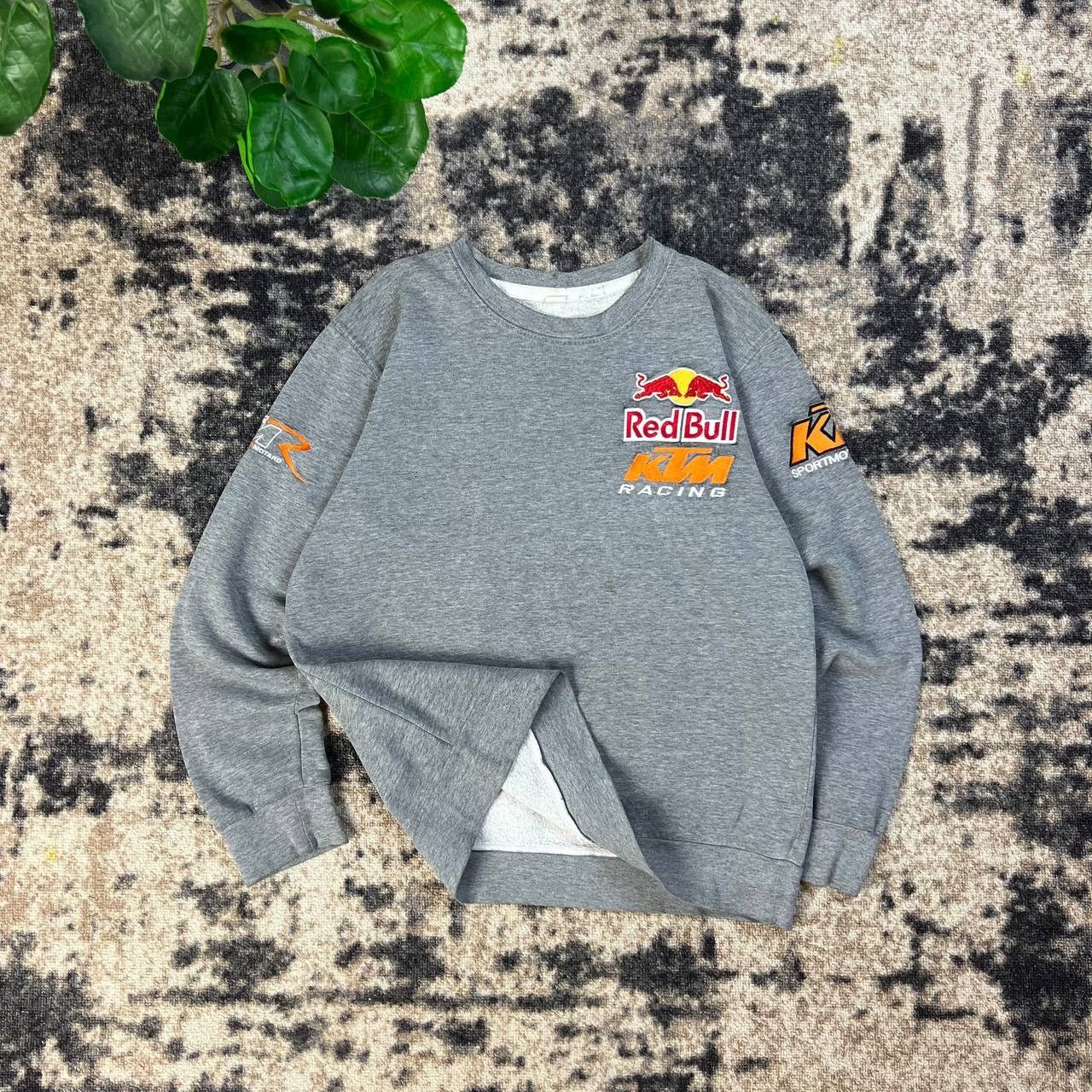 Red Bull Red Bull Racing Vintage Y2K Sweatshirt Streetwear 90s Style Size US S / EU 44-46 / 1 - 2 Thumbnail