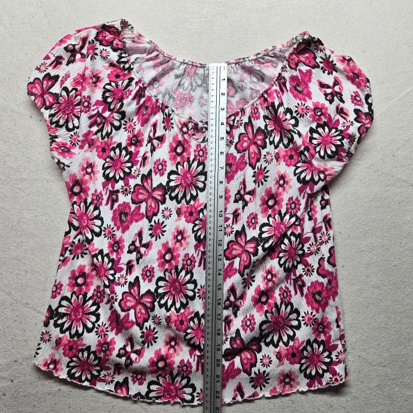 Pinko Pink Floral Shirt Adult Large L Cap Sleeve Short Sleeve Scoop Neck Women's T-Shirt, Casual Flower Summer Spring Vintage? No. Size L / US 10 / IT 46 - 3 Thumbnail