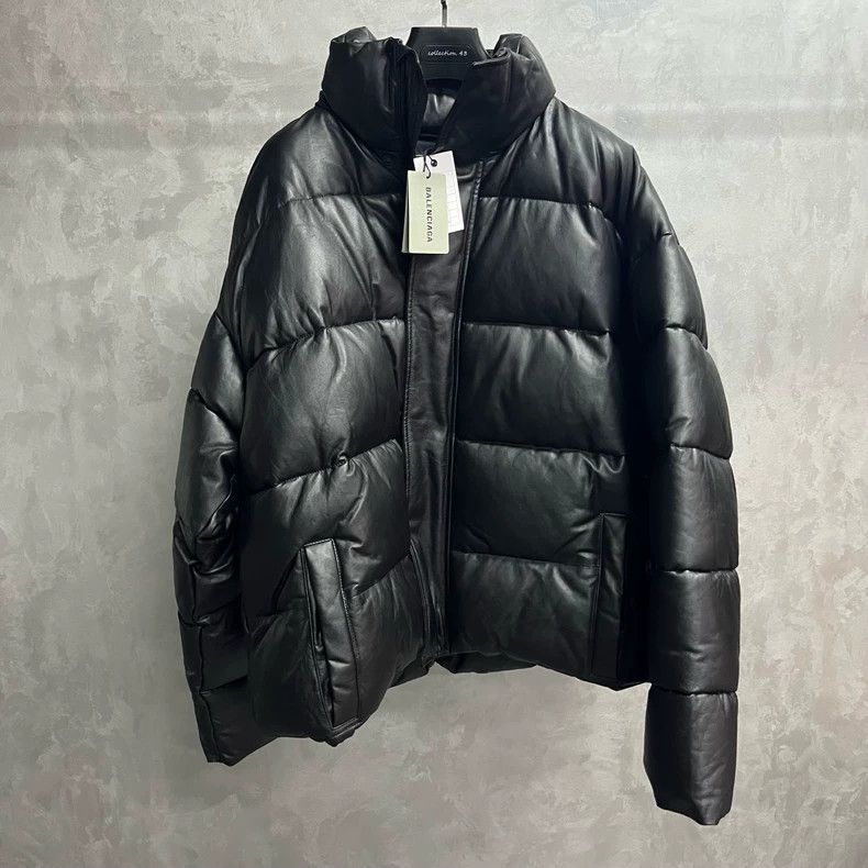 Balenciaga Balenciaga Black solid cotton suit with high collar and zi Size US S / EU 44-46 / 1 - 1 Thumbnail