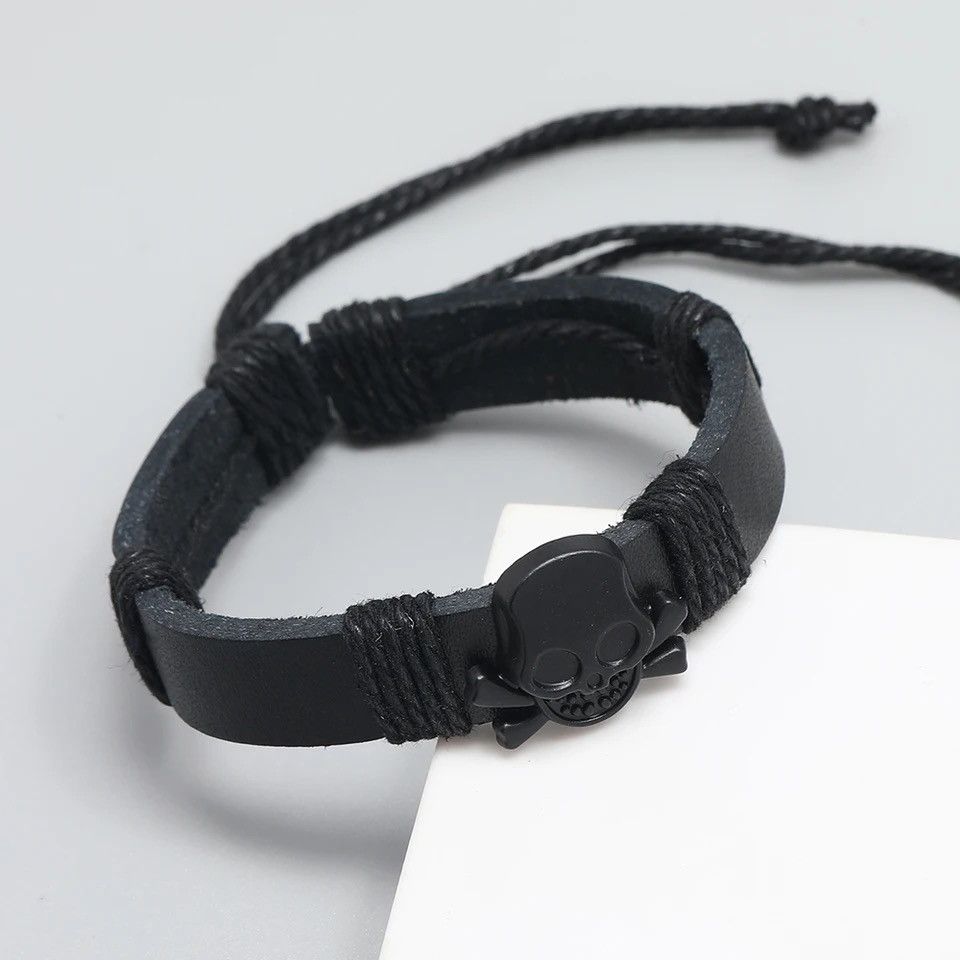 Japanese Brand Gothic skull leather bracelet Size ONE SIZE - 6 Thumbnail