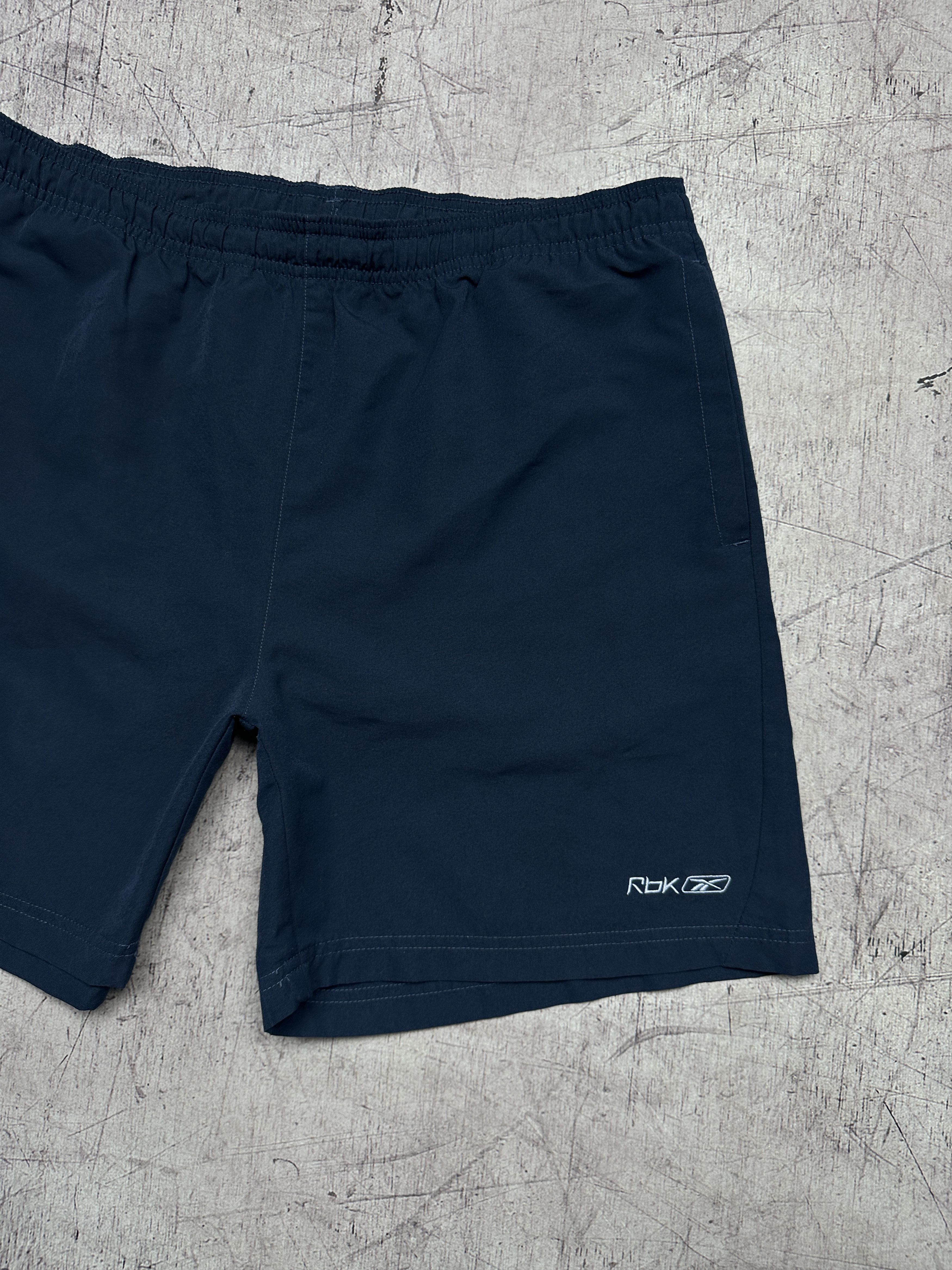 Reebok Reebok Vintage Mens Nylon Shorts Size US 32 / EU 48 - 2 Thumbnail