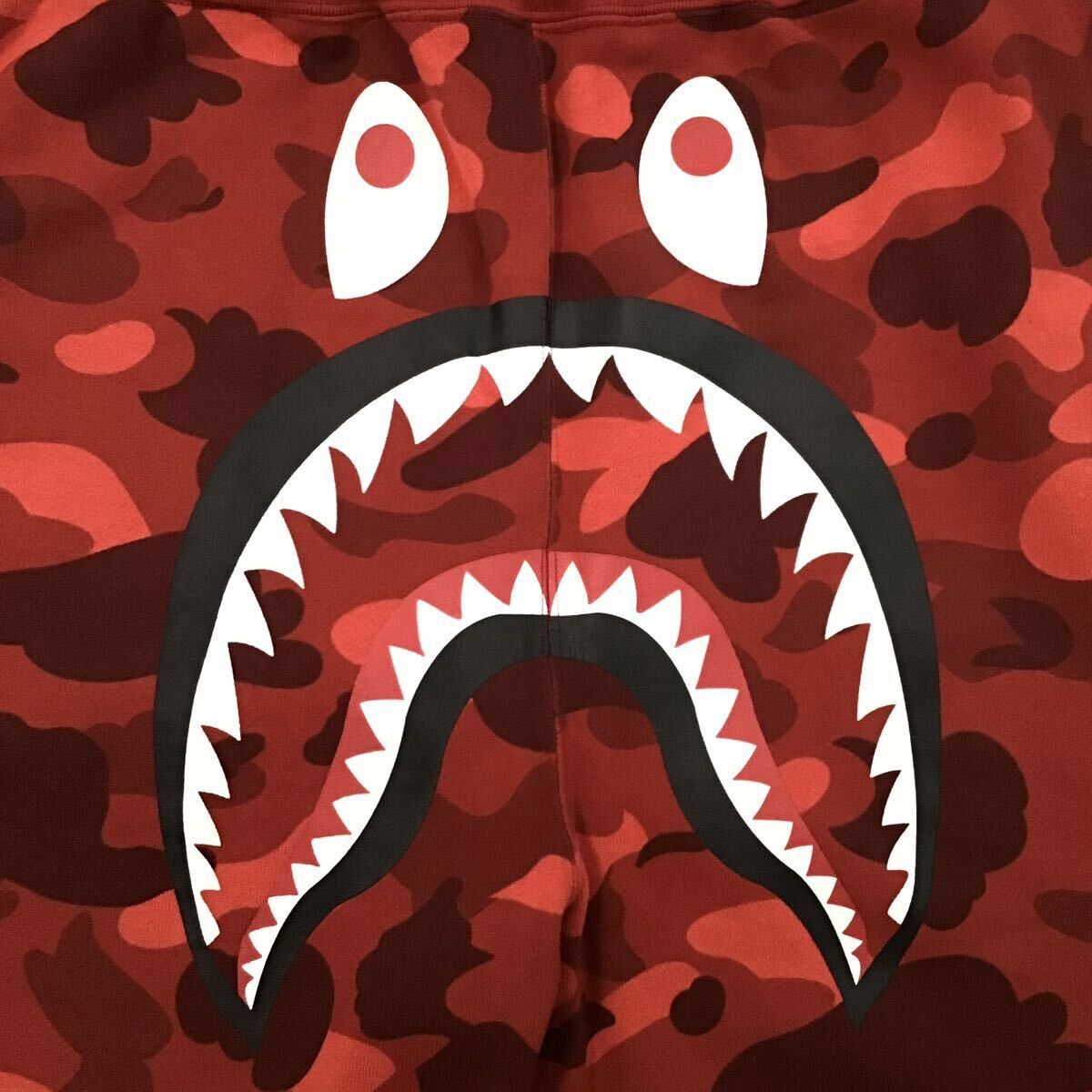 Bape BAPE Red camo shark sweat pants a bathing ape ★size M Size US 32 / EU 48 - 4 Thumbnail