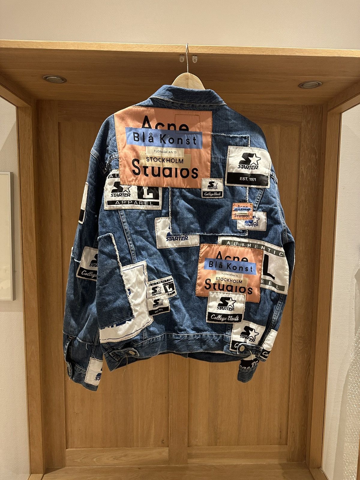 Acne Studios × Starter Acne Studios x Starter Denim Jacket Size US XL / EU 56 / 4 - 5 Thumbnail