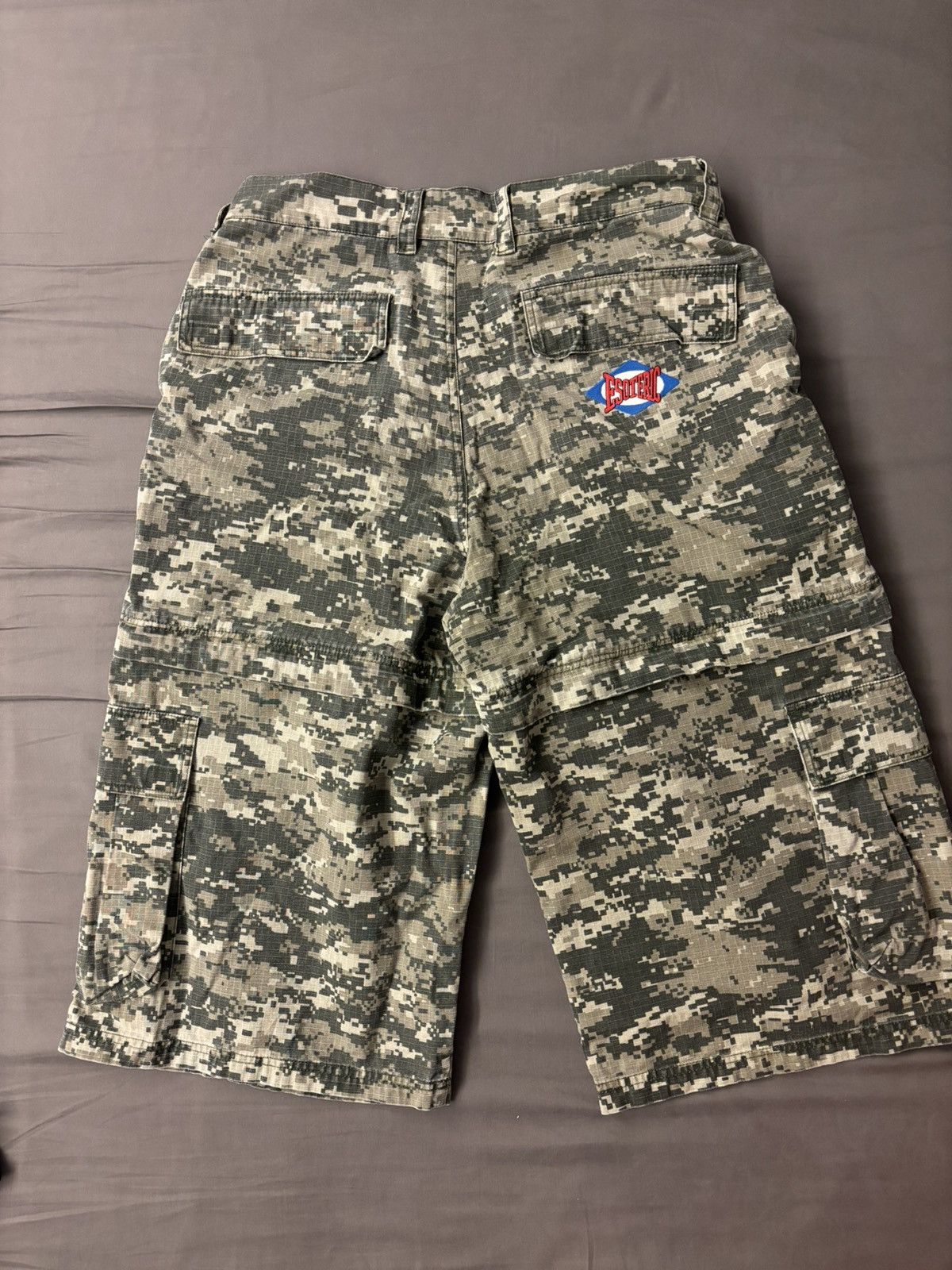 Other CAMO long shorts Size US 32 / EU 48 - 2 Thumbnail