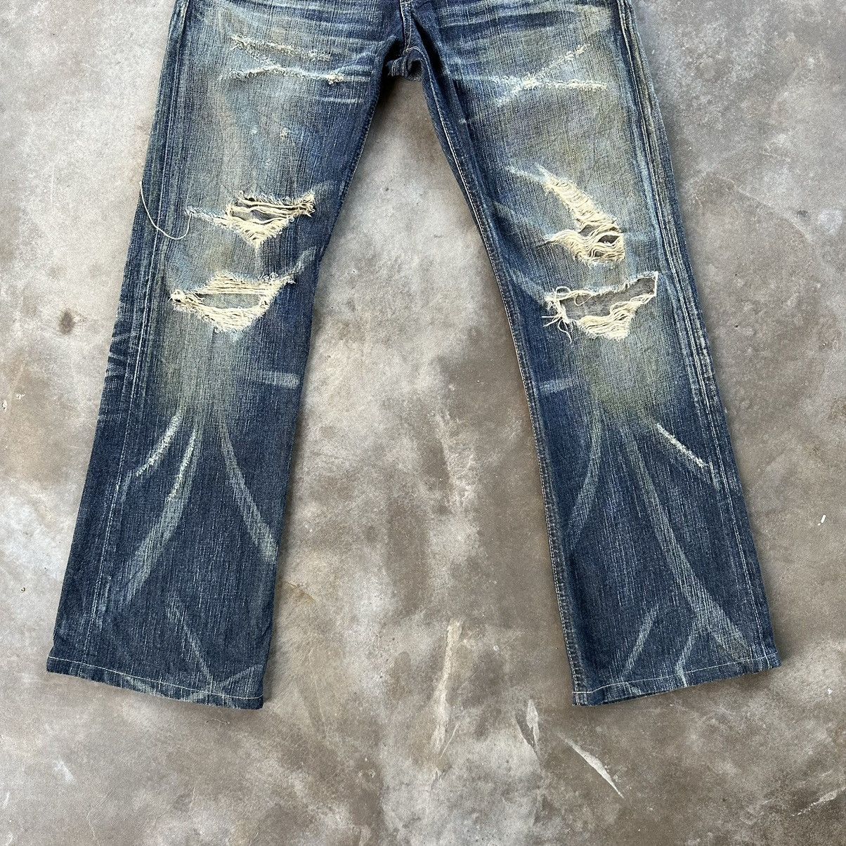 Japanese Brand Vintage Edwin Distressed Rusty Jean Flare Faded Denim Pant Size US 32 / EU 48 - 2 Thumbnail