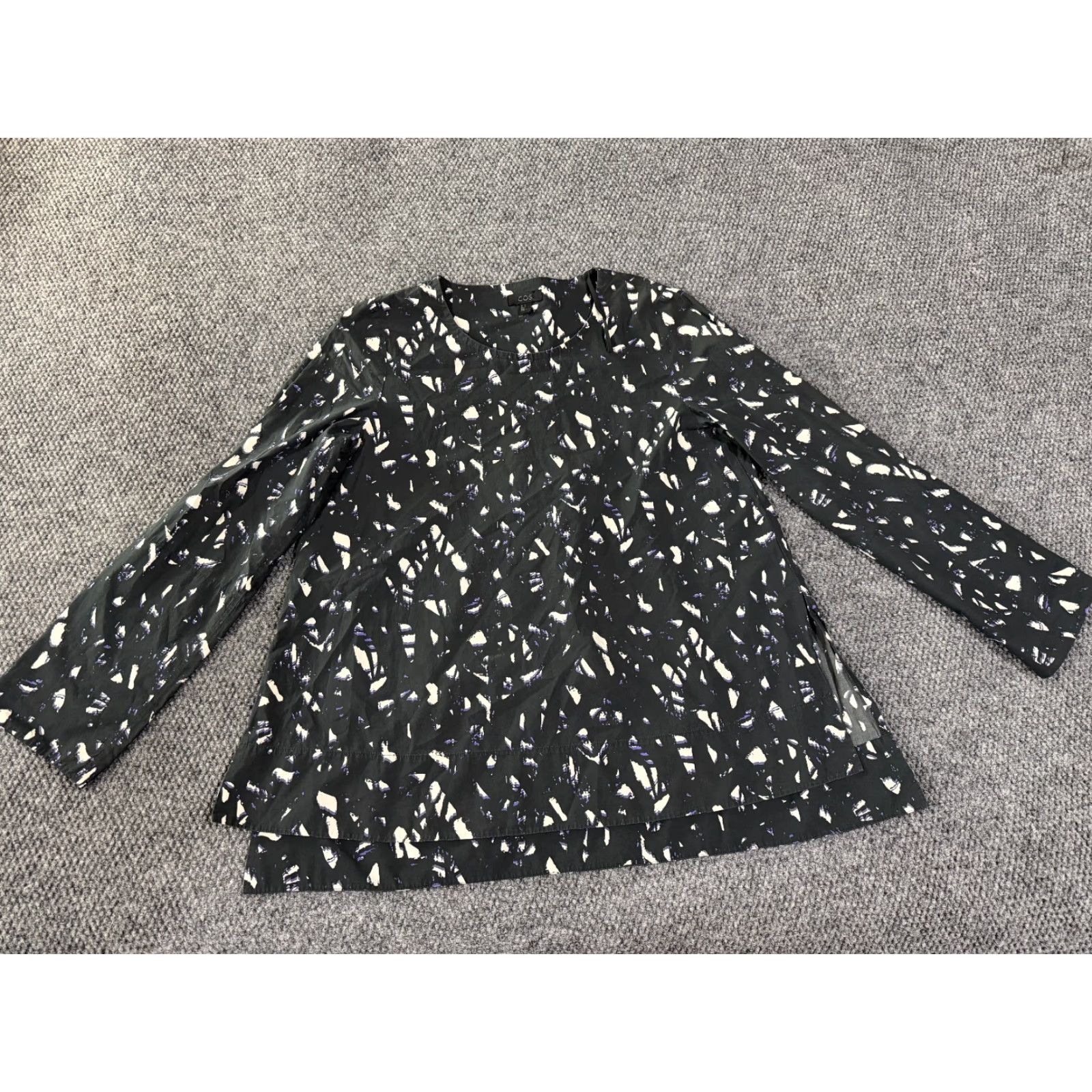 Cos COS Blouse Women Black 10 Long Sleeve Cotton Minimalist Crew Neck Button Closure Classic/Fitted Sleeve Relaxed Fit Size L / US 10 / IT 46 - 2 Thumbnail