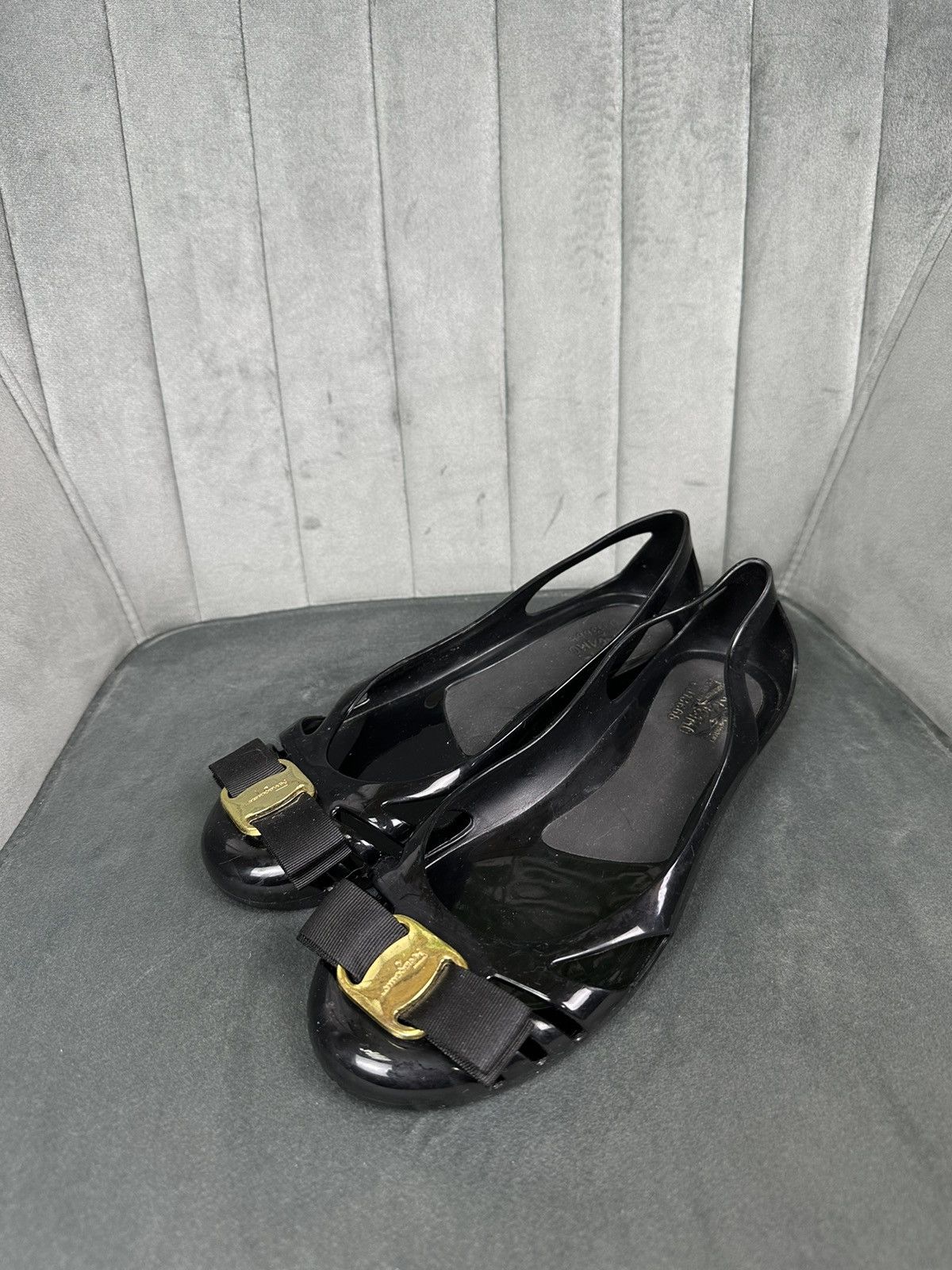 Salvatore Ferragamo Salvatore Ferragamo Jelly Ballet Flat With Vara Bow 7 size Size US 7 / IT 37 - 1 Thumbnail
