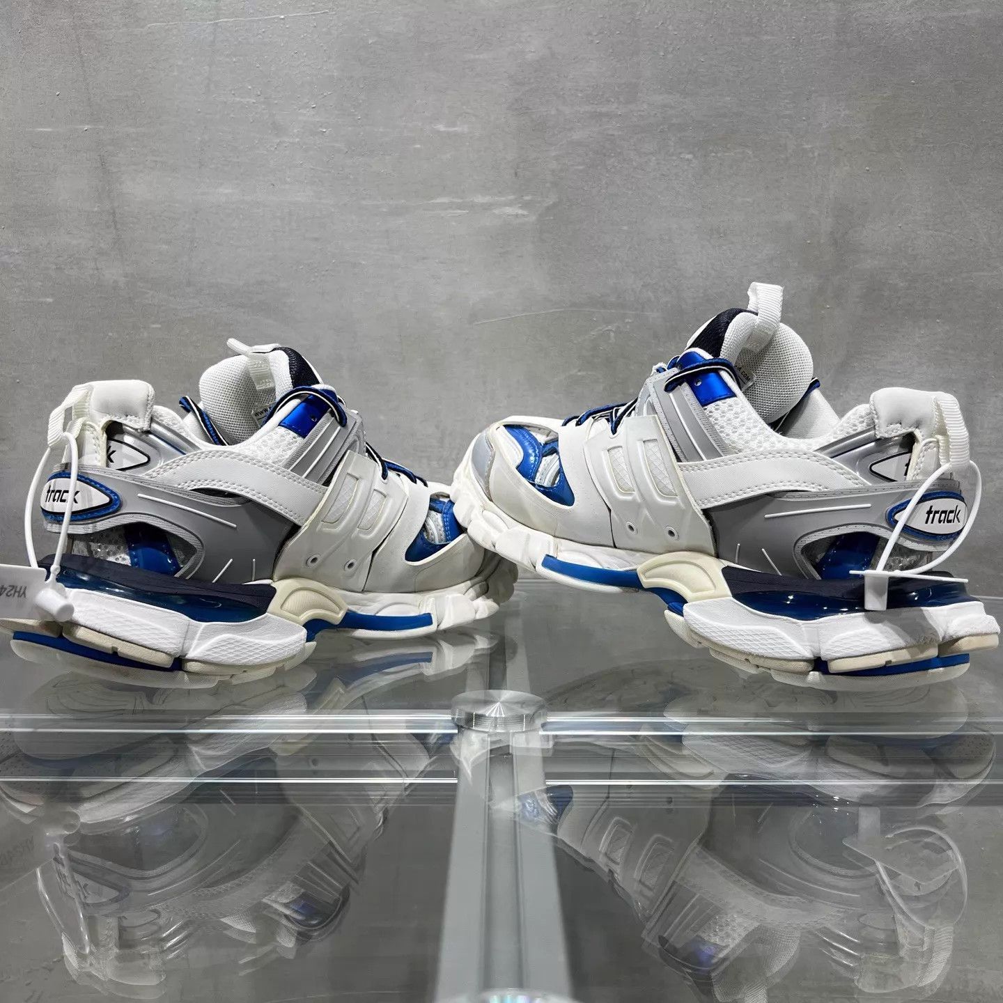 Balenciaga Balenciaga BLCG Track White & Blue 39 Size US 6 / EU 39 - 5 Thumbnail