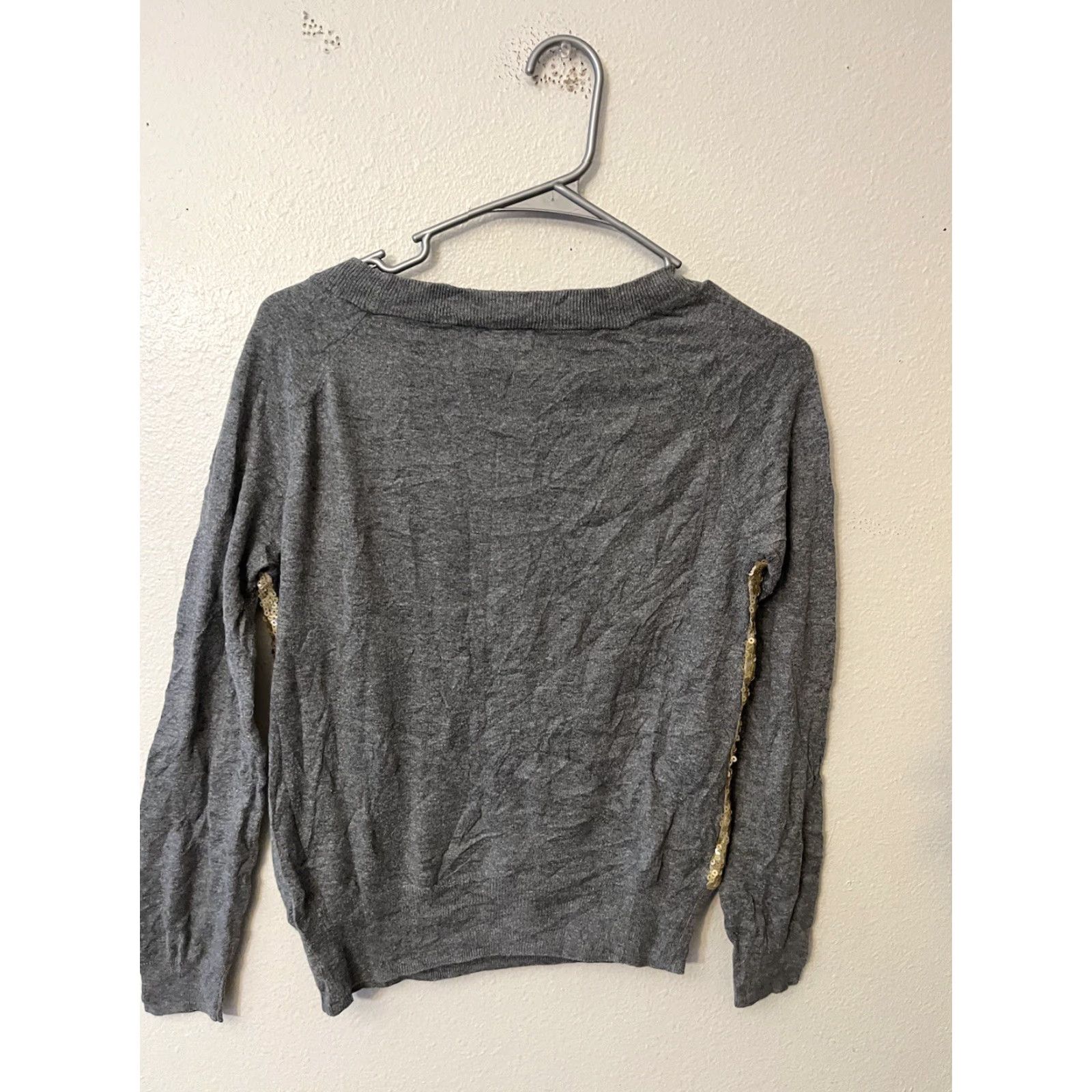 JCPenney VINTAGE a.n.a. JCPenney Gold Sequin Gray Long Sleeve Sweater Women’s Sz. Small Pullover Sequin Womens Small Gold 90s Style Size S / US 4 / IT 40 - 3 Thumbnail