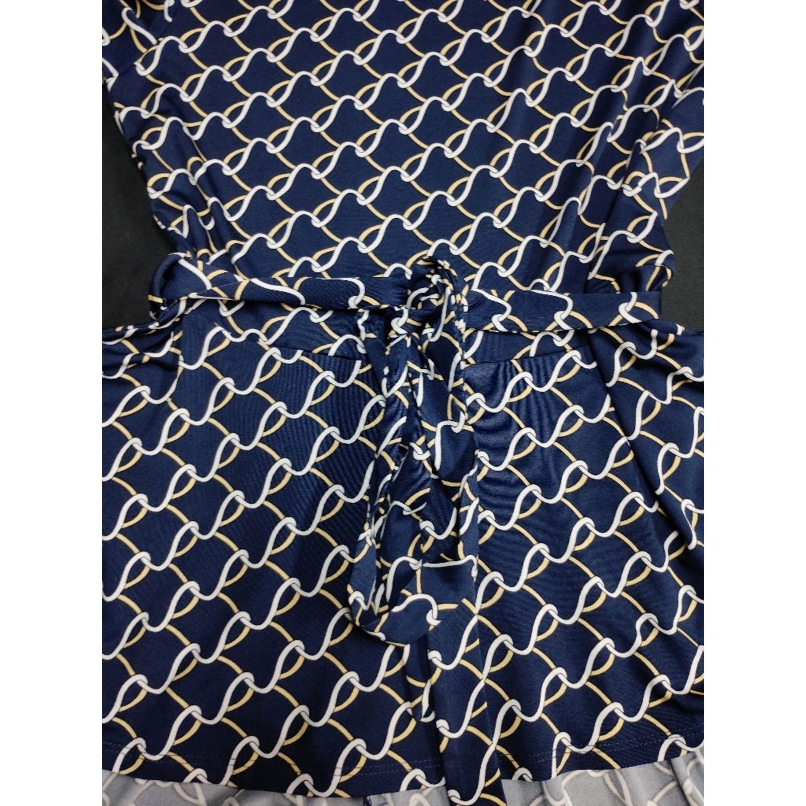 NADA Nadine West Active USA Navy and Cream Chain-Print Top Size M / US 6-8 / IT 42-44 - 4 Thumbnail