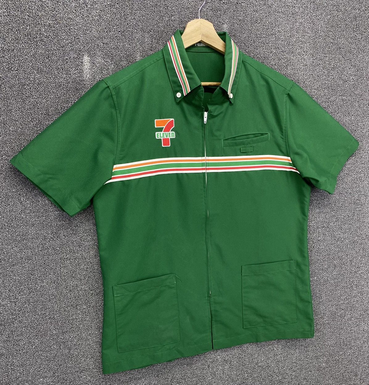 Japanese Brand Vintage 90's 7 ELEVEN Uniform Workwear Zip Up Jacket Size US L / EU 52-54 / 3 - 3 Thumbnail
