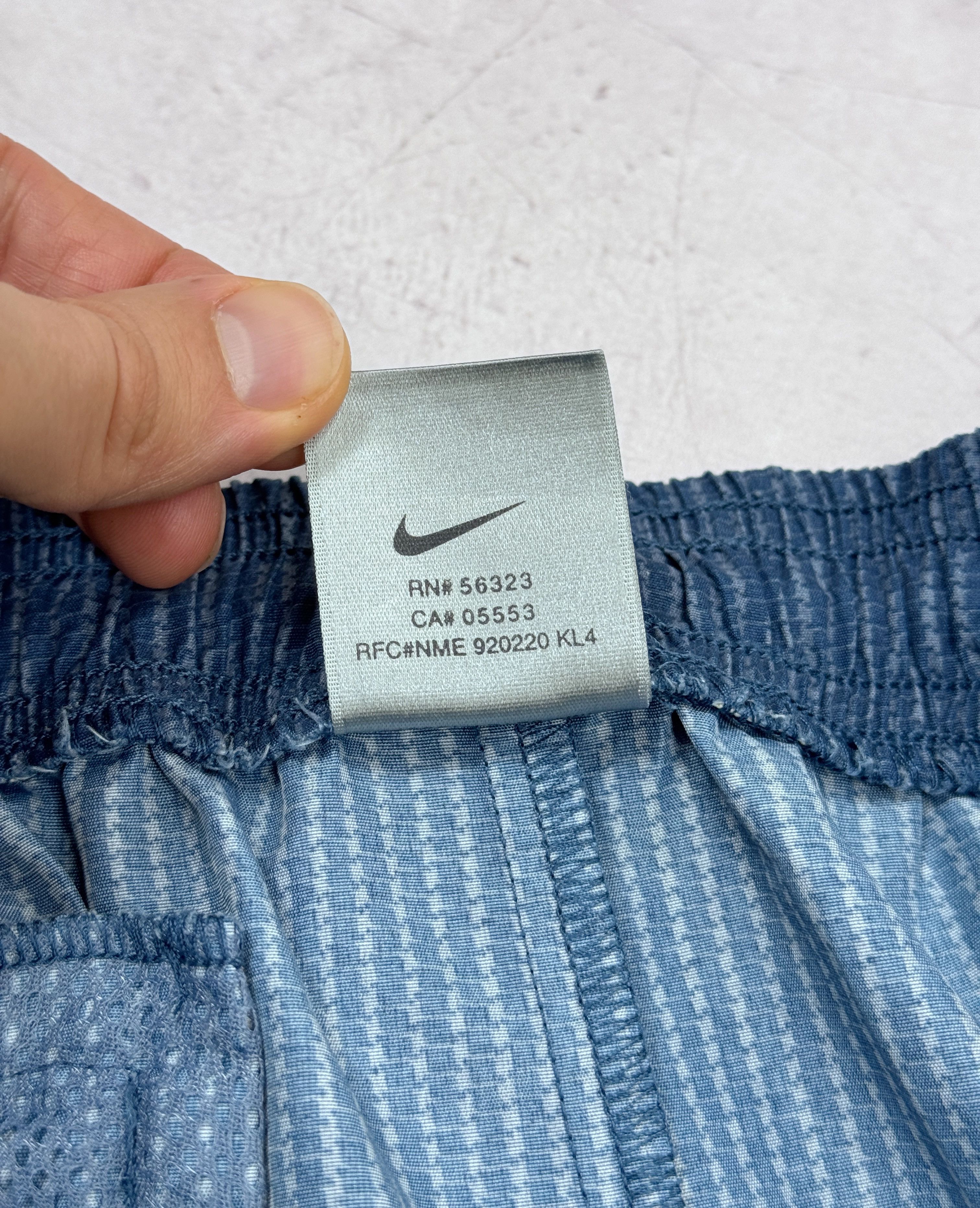 Nike × Vintage Vintage Nike Challenge Court Tennis Shorts Blue Stripe Size US 36 / EU 52 - 4 Thumbnail