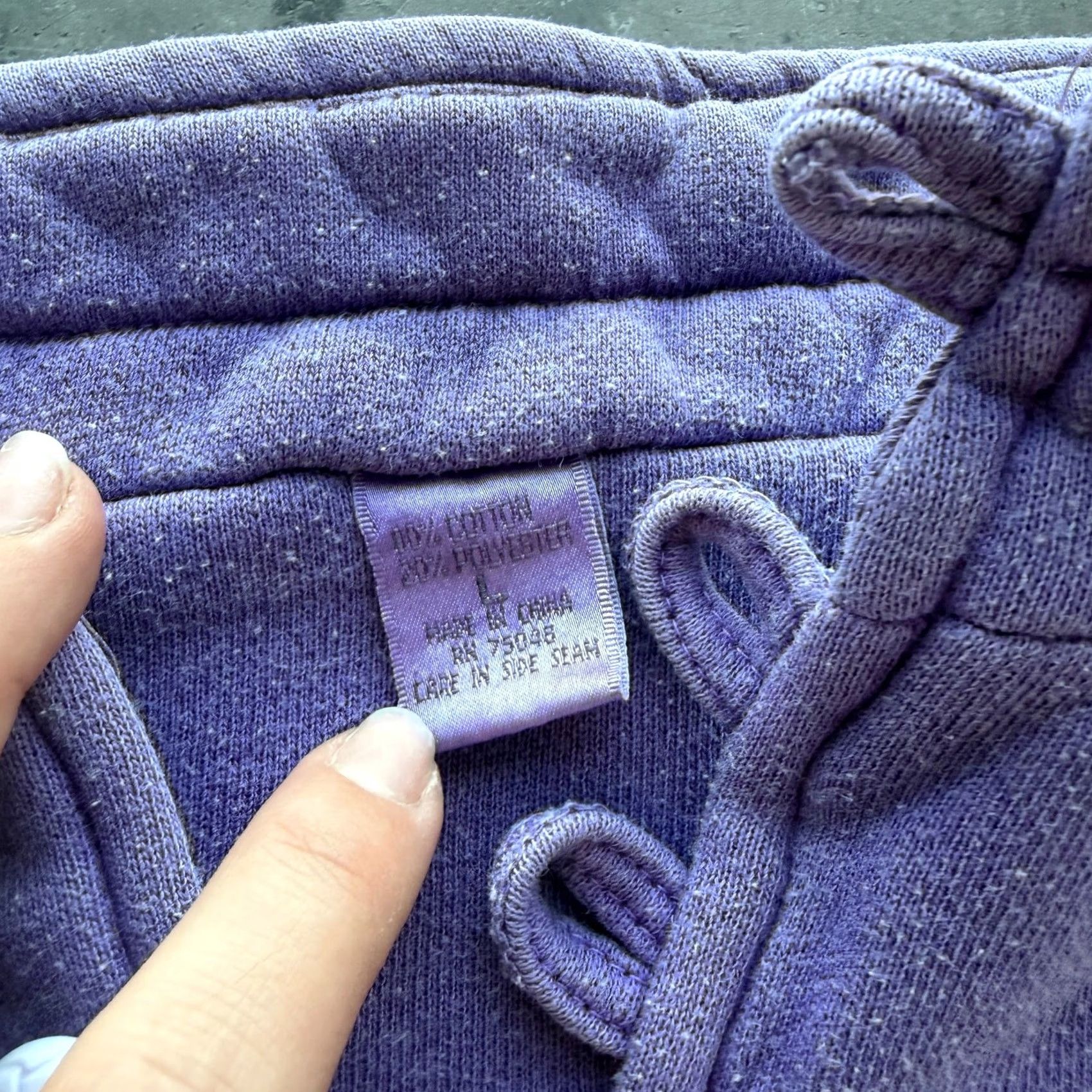 Vintage VINTAGE Y2k Alaska Purple Quilted Nature Gorpcore Pullover Crewneck Sweatshirt L Women Size L / US 10 / IT 46 - 3 Thumbnail