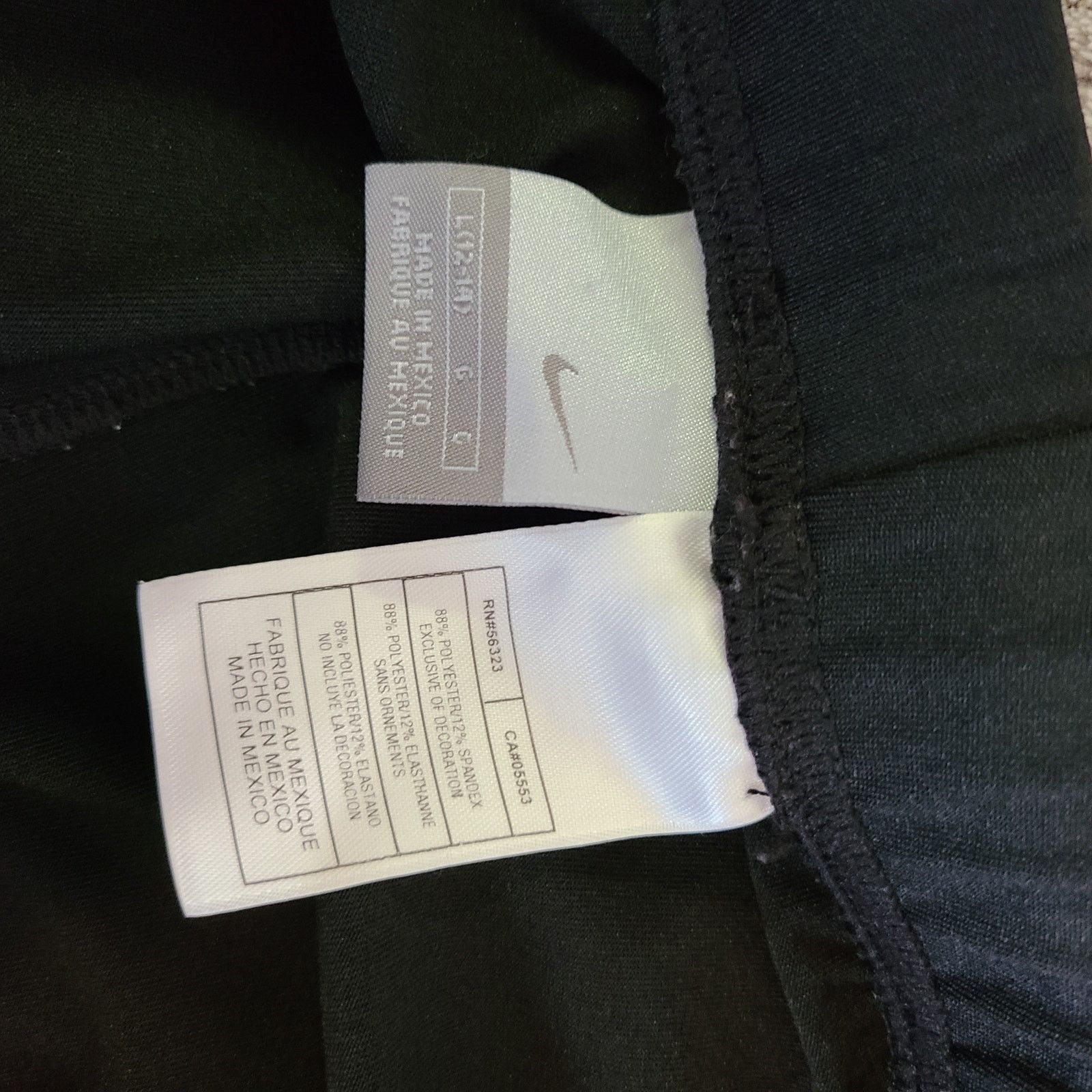 Nike Nike Women's Large Black Capri w/ White Trim - 32"W 22"L Size 32" / US 10 / IT 46 - 3 Thumbnail