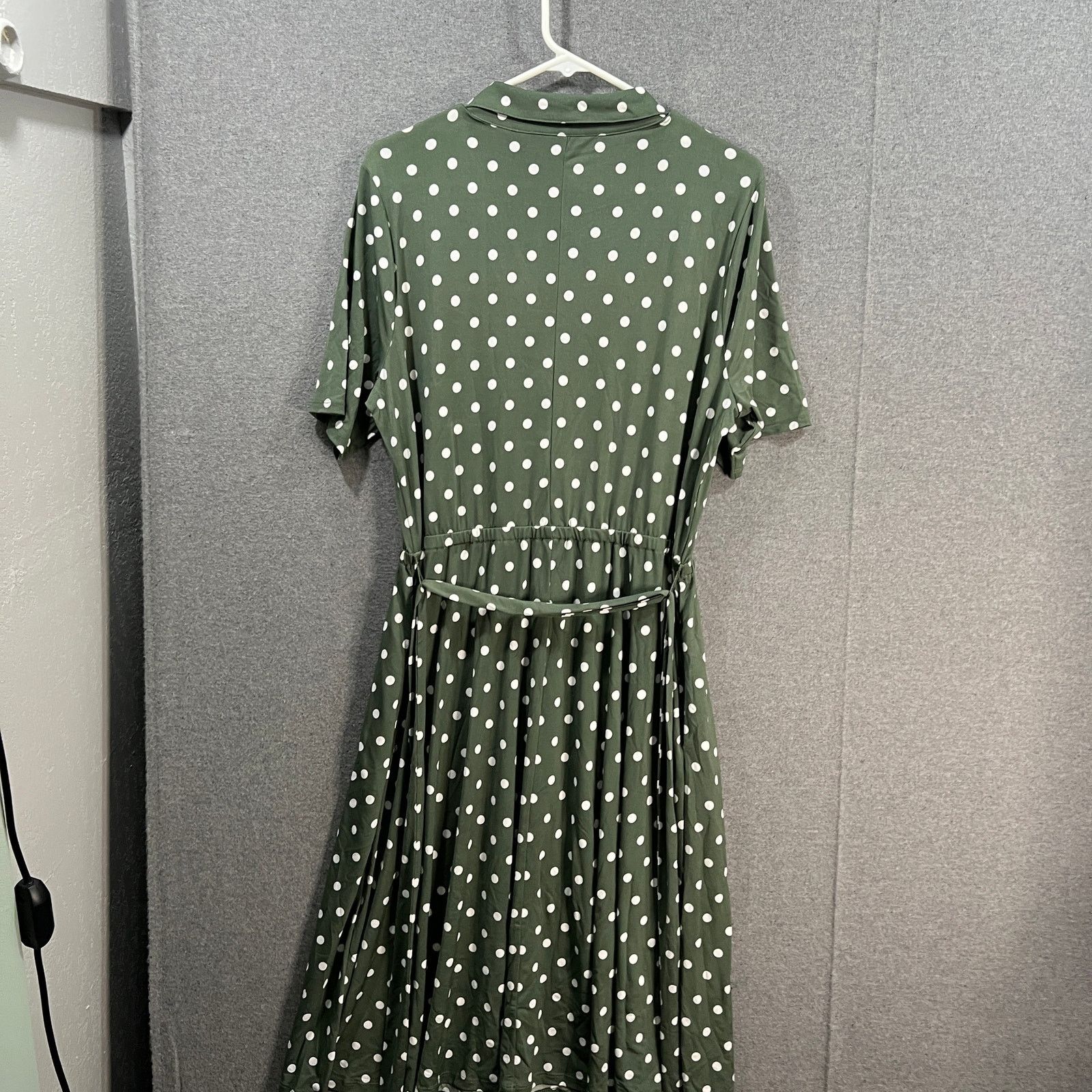 Other Girl With Curves Regular Collared Knit Midi Shirt Dress Oliv Size M / US 6-8 / IT 42-44 - 13 Thumbnail