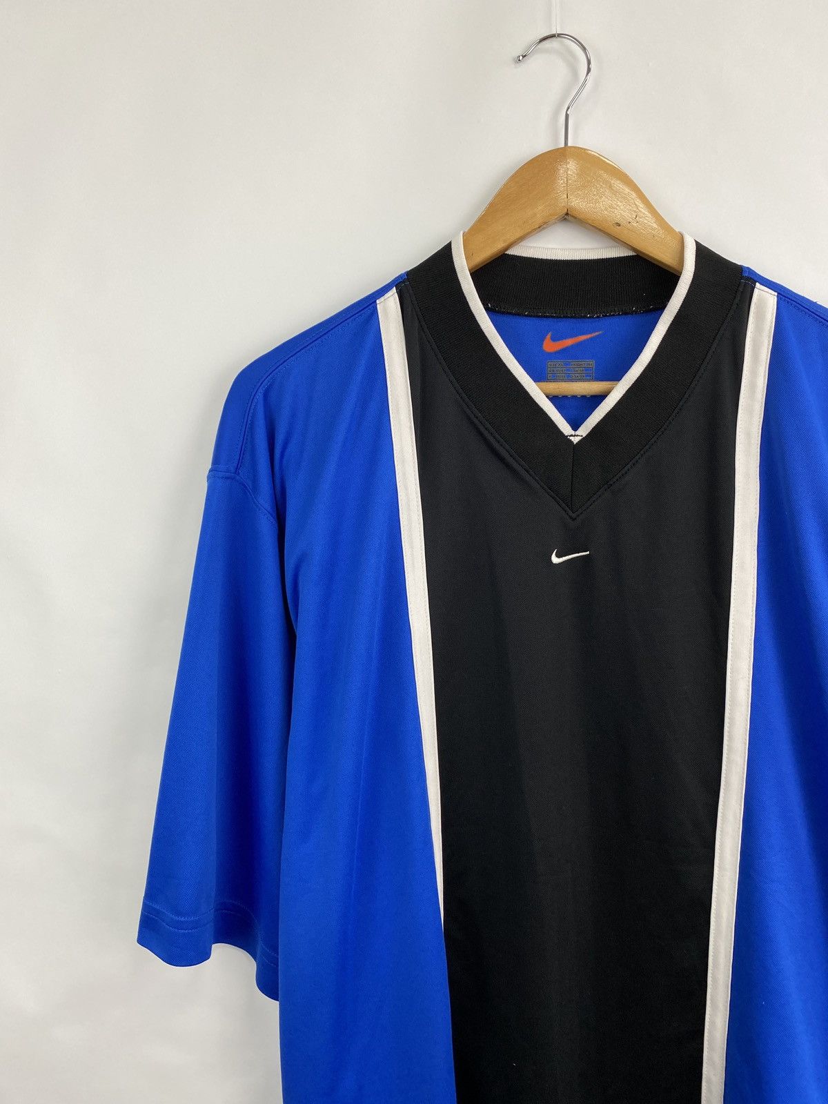 Nike 🇺🇸 Vintage 90s Nike Athletic T-Shirt Rare Retro Hype Y2K Size US XL / EU 56 / 4 - 2 Thumbnail