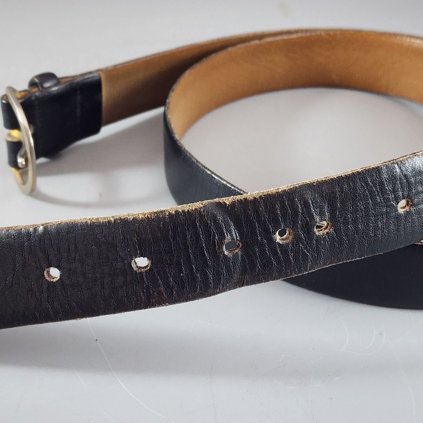 Other John Henry Men Size 38 Black Leather Belt Half Round Buckle Size 38 - 3 Thumbnail