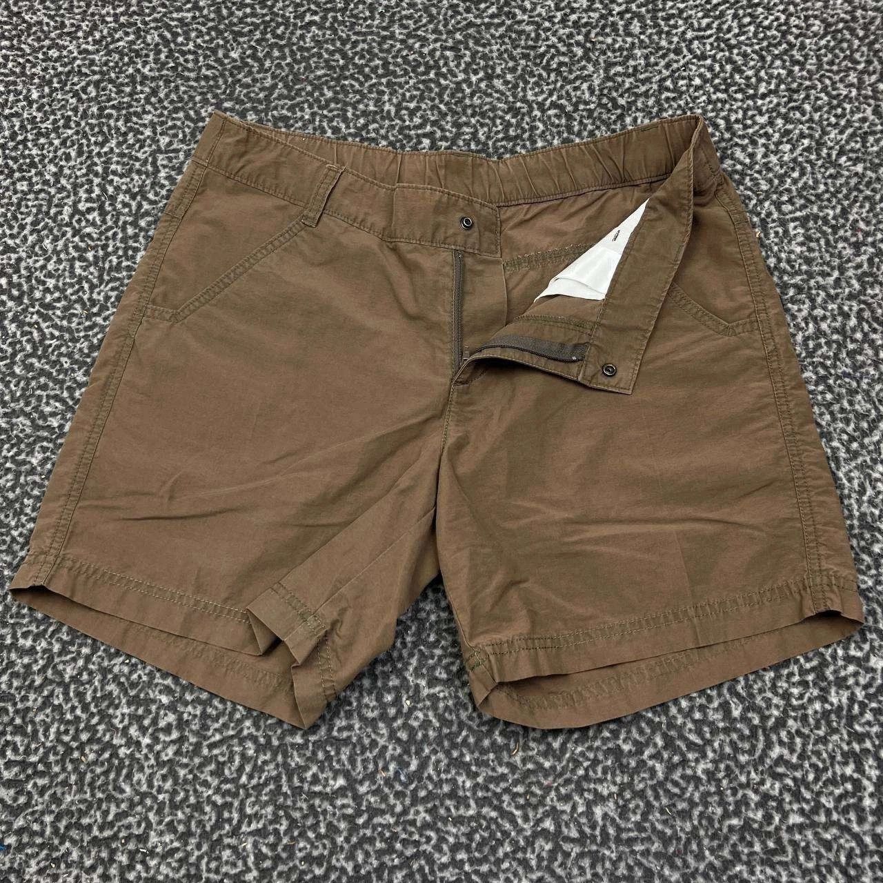 Columbia Columbia Shorts Women 10W Chino Pockets Flat Front Outdoor Size 32" / US 10 / IT 46 - 1 Thumbnail