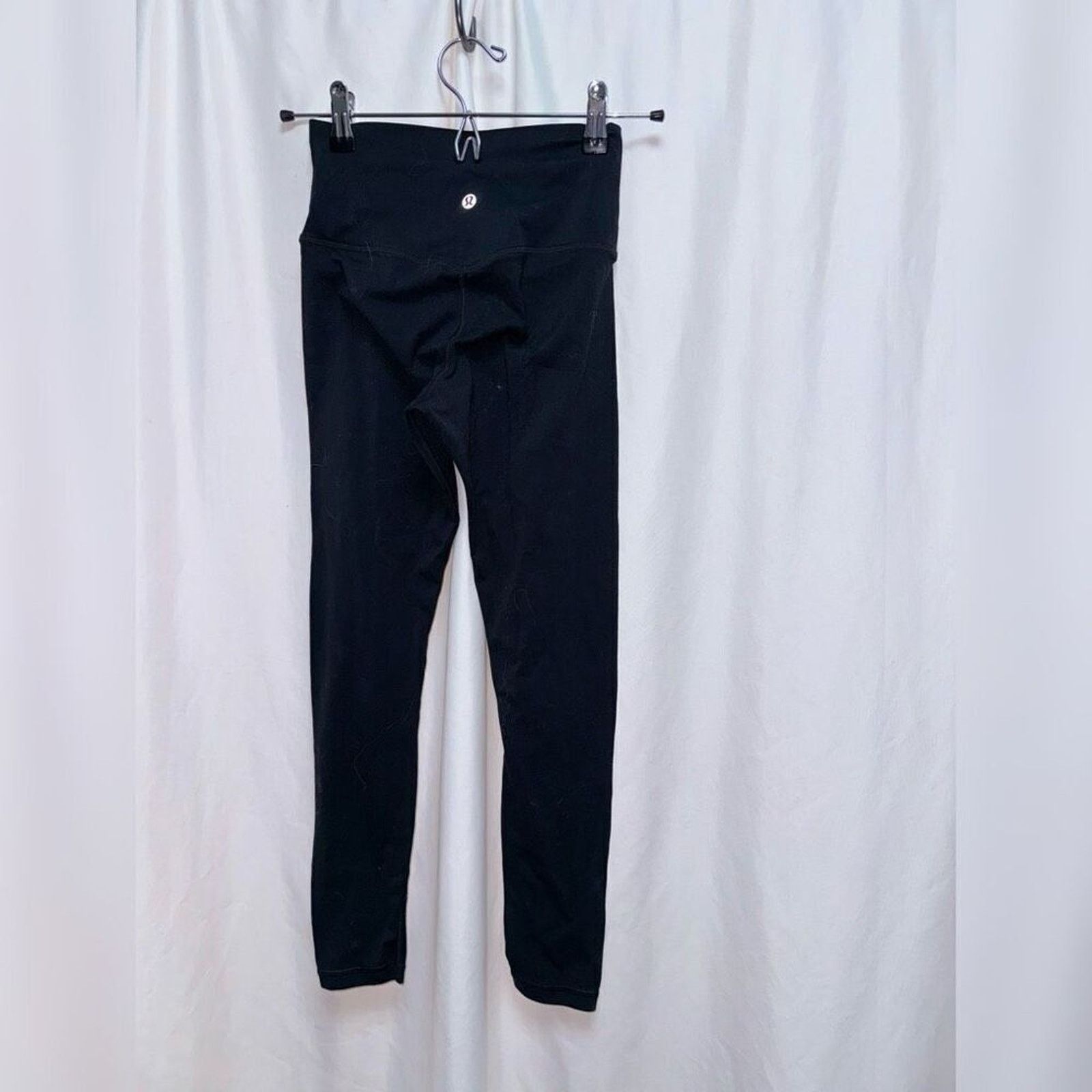Lululemon Lululemon black cropped leggings | Sz 4 (NO SIZE TAG) Size 27" / US 4 / IT 40 - 3 Thumbnail