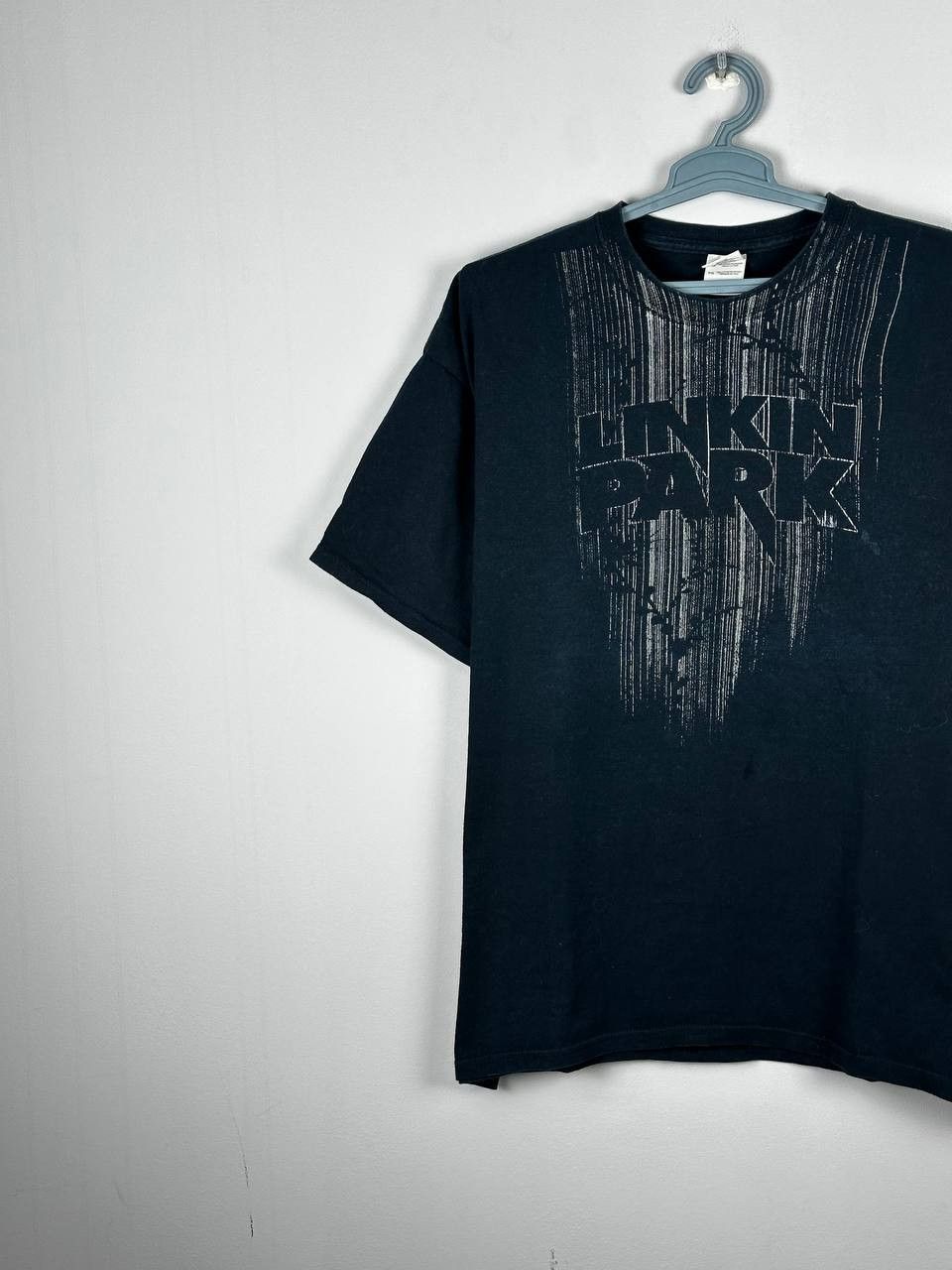Band Tees Vintage 00s Linkin Park Anime cartoon Nu Metal Band Tee XL Size US XL / EU 56 / 4 - 2 Thumbnail
