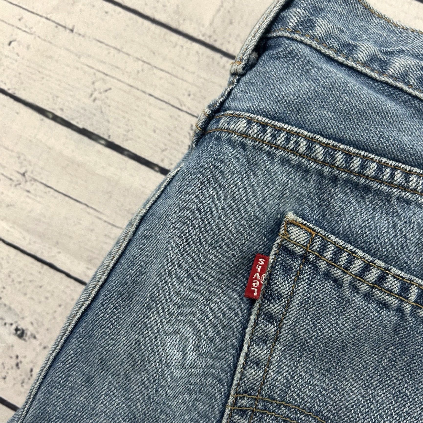 Levi's Levi's 505 Regular Fit Jeans Denim Blue 36x34 Men Straight Medium Wash 34 Inseam Blue Jeans Mens 505 Regular Fit Levi's Jeans Size US 34 / EU 50 - 3 Thumbnail