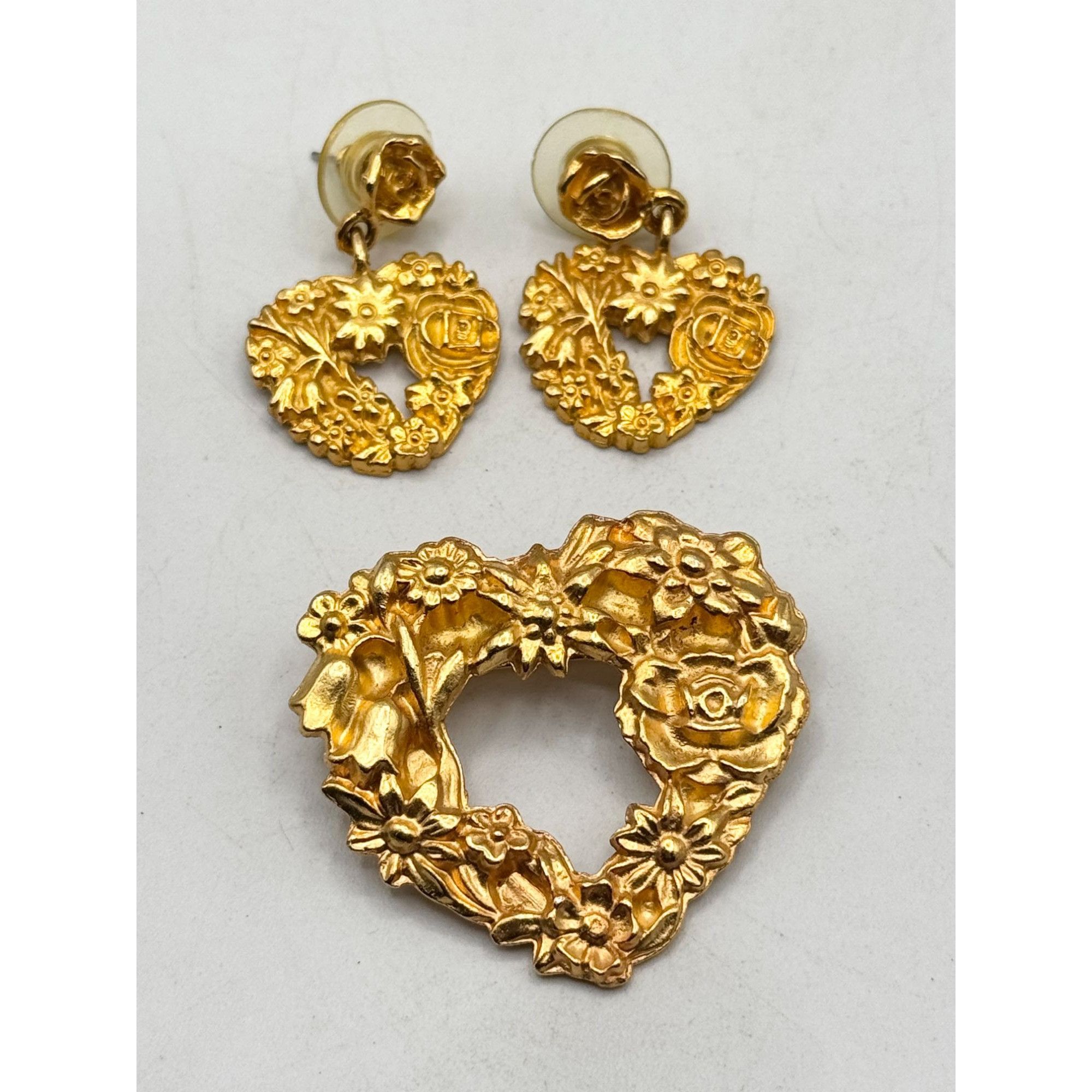 Vintage Vintage gold flower heart brooch pin & dangle earrings jewel Size ONE SIZE - 3 Thumbnail