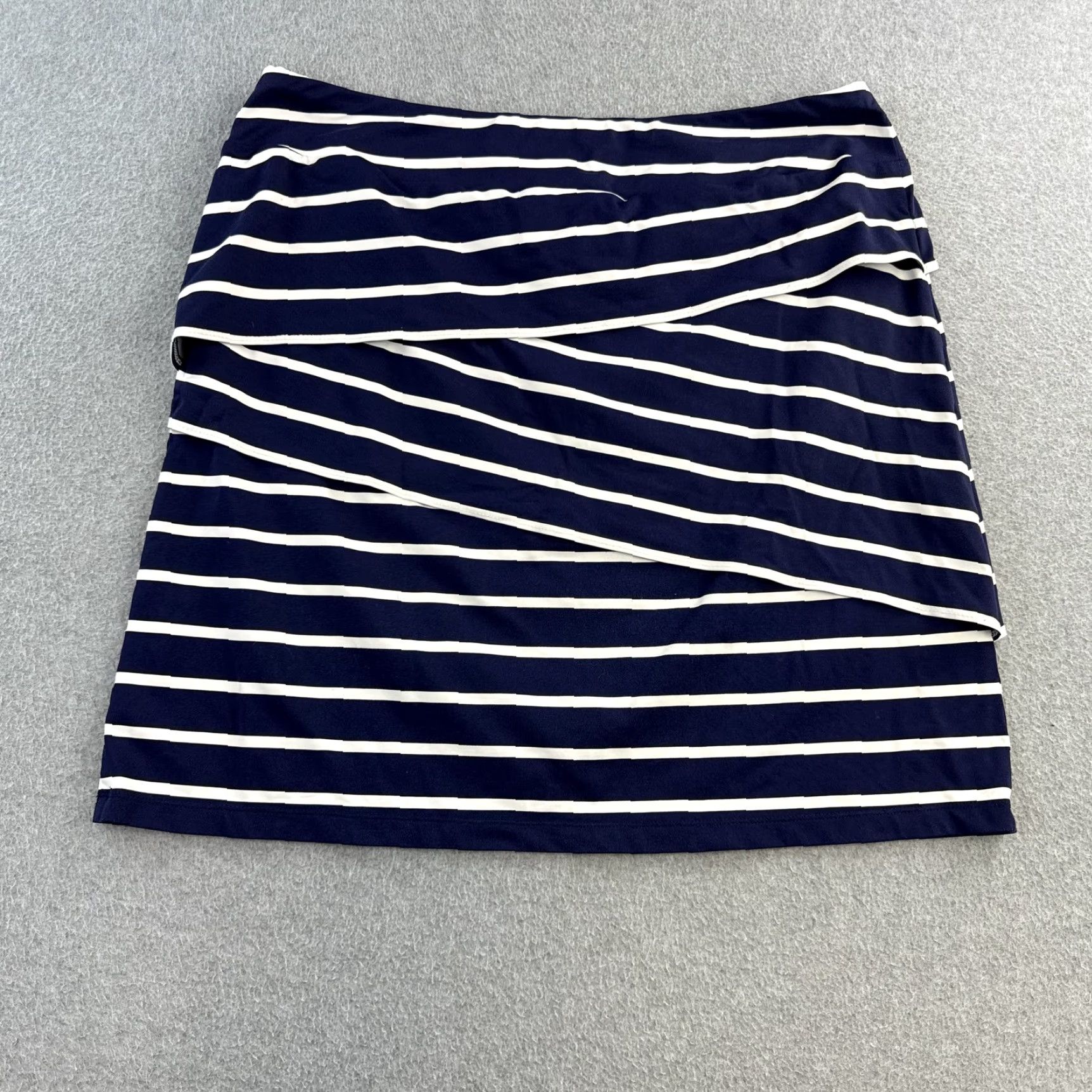 J.McLaughlin J McLaughlin Skirt Womens XL Navy White Striped Wrap Stretch Casual Nautical Size 40" / US 18 - 5 Thumbnail