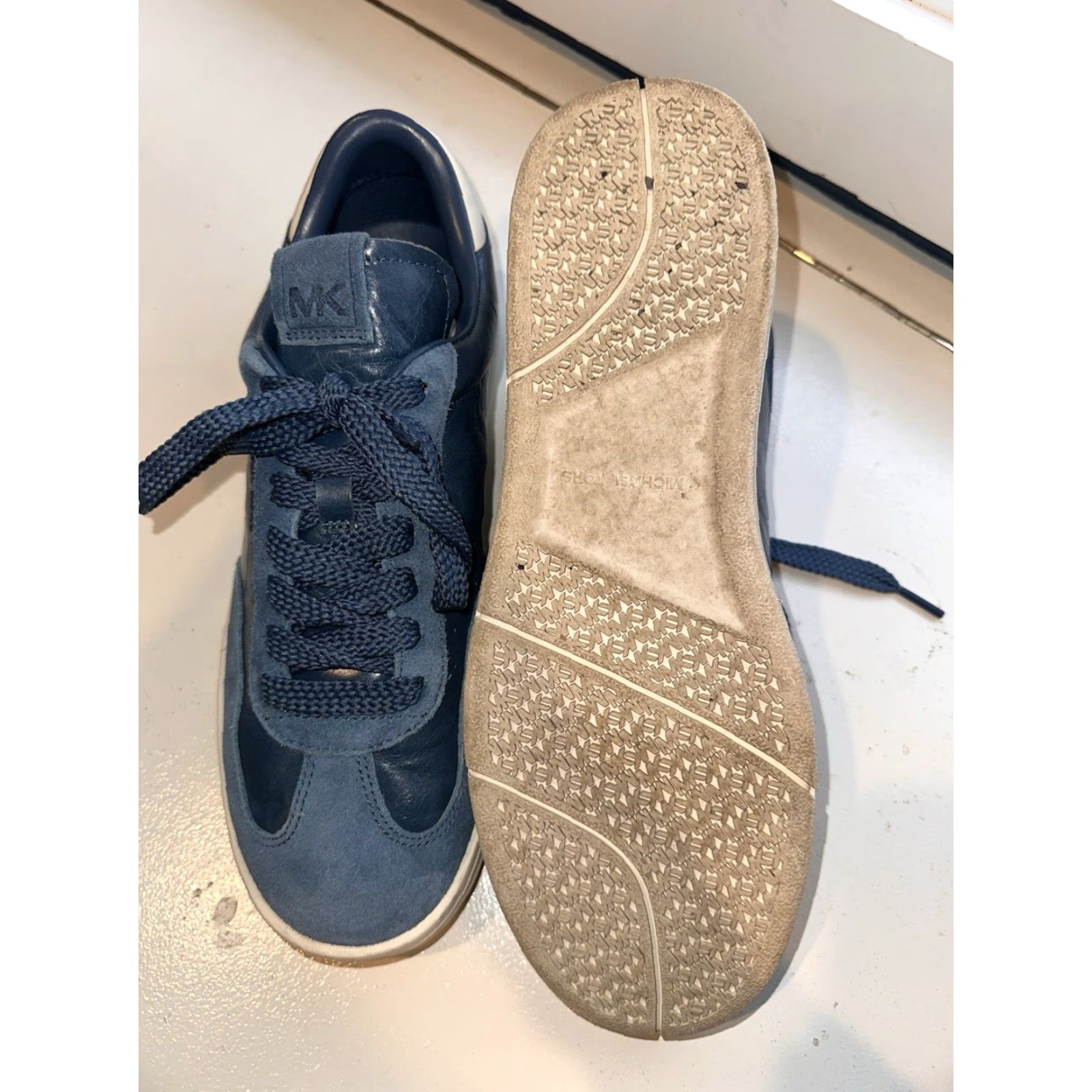 Michael Kors Michael Kors Wilton Lace Up Men Size 9 Blue Leather Casual Sneaker Size US 9 / EU 42 - 5 Thumbnail