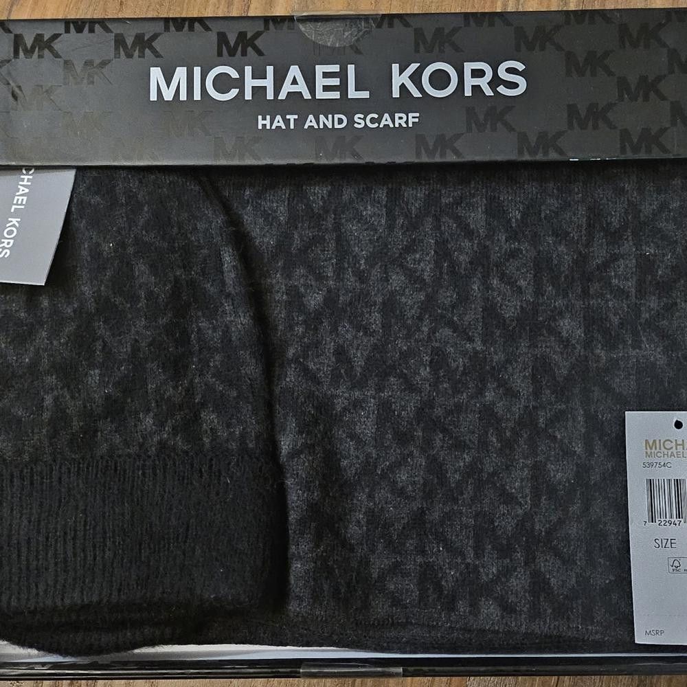 Michael Kors MICHAEL KORS 2-Piece Black MK Box Scarf & Hat MK LOGO Size ONE SIZE - 1 Preview
