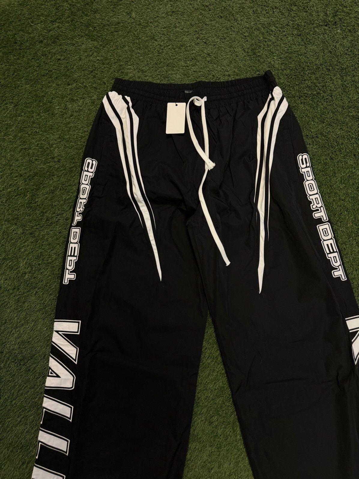 Vale Valley Track Suit Black Pants Size (XXL) Brand New Size US 36 / EU 52 - 3 Thumbnail