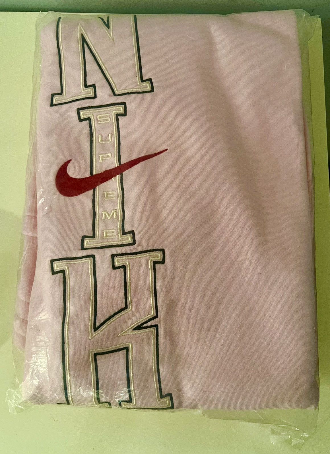 Nike × Supreme Authentic Supreme Nike light pink sweatpants XL SS24 season Size US 38 / EU 54 - 4 Thumbnail